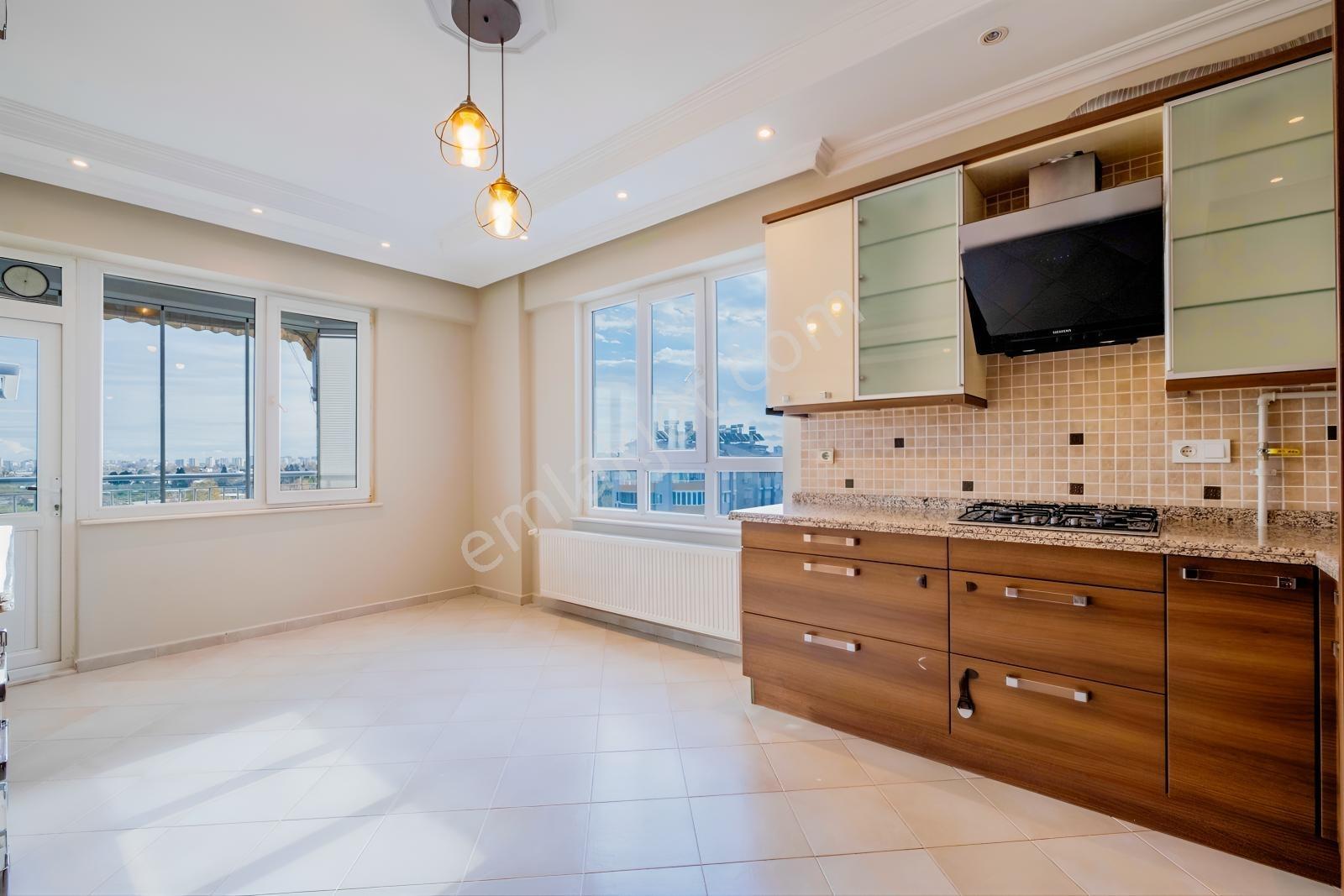 Perge Bulvarında Kiralık Doğalgazlı 5+1 - Görsel 34
