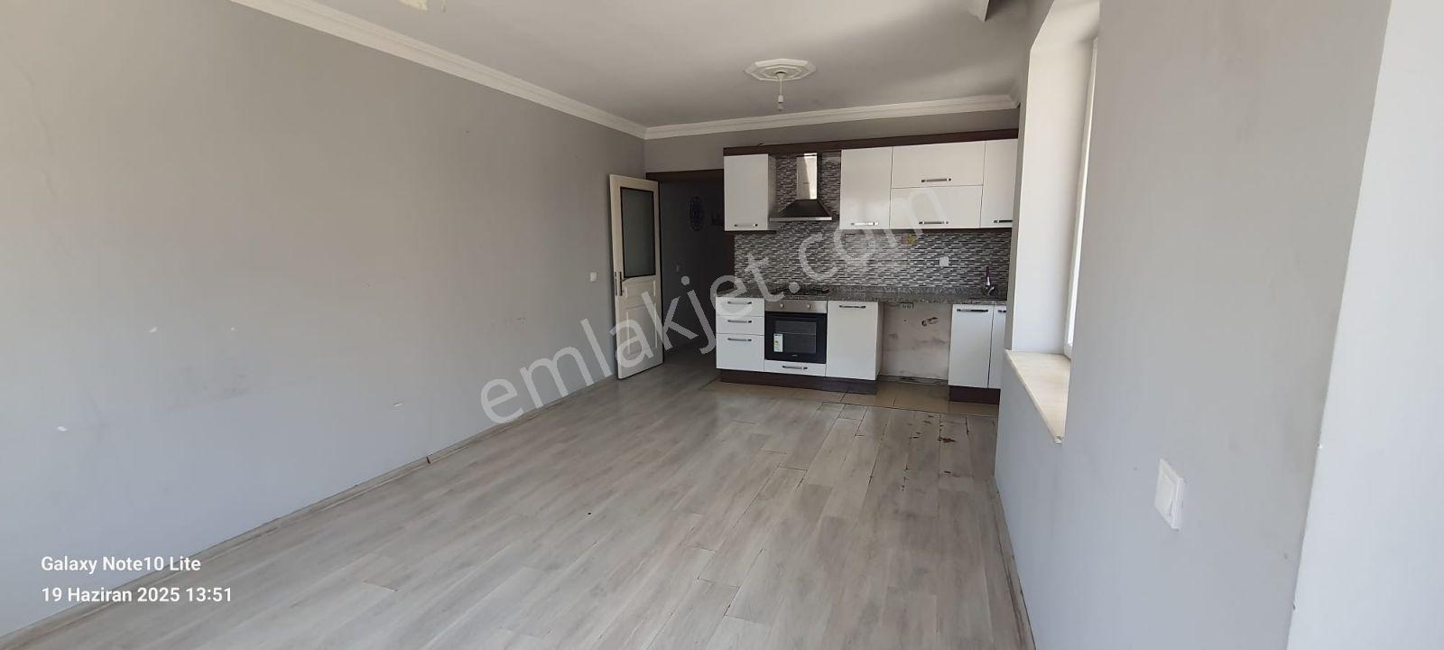 Kapalı Otoparklı Site İçinde Doğalgazlı 2+1 - Görsel 2