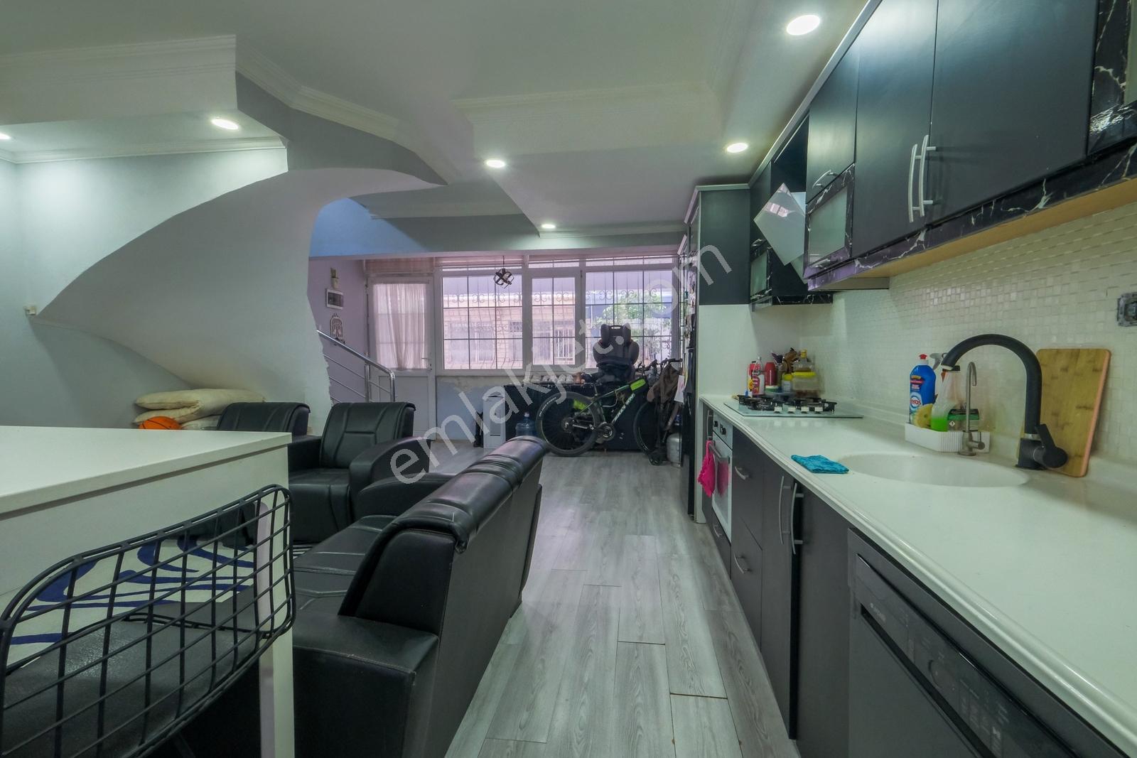 Fırsat! Güzeloba Çınar Sitesi Villa Konseptli Triplex (3+2) - Görsel 12