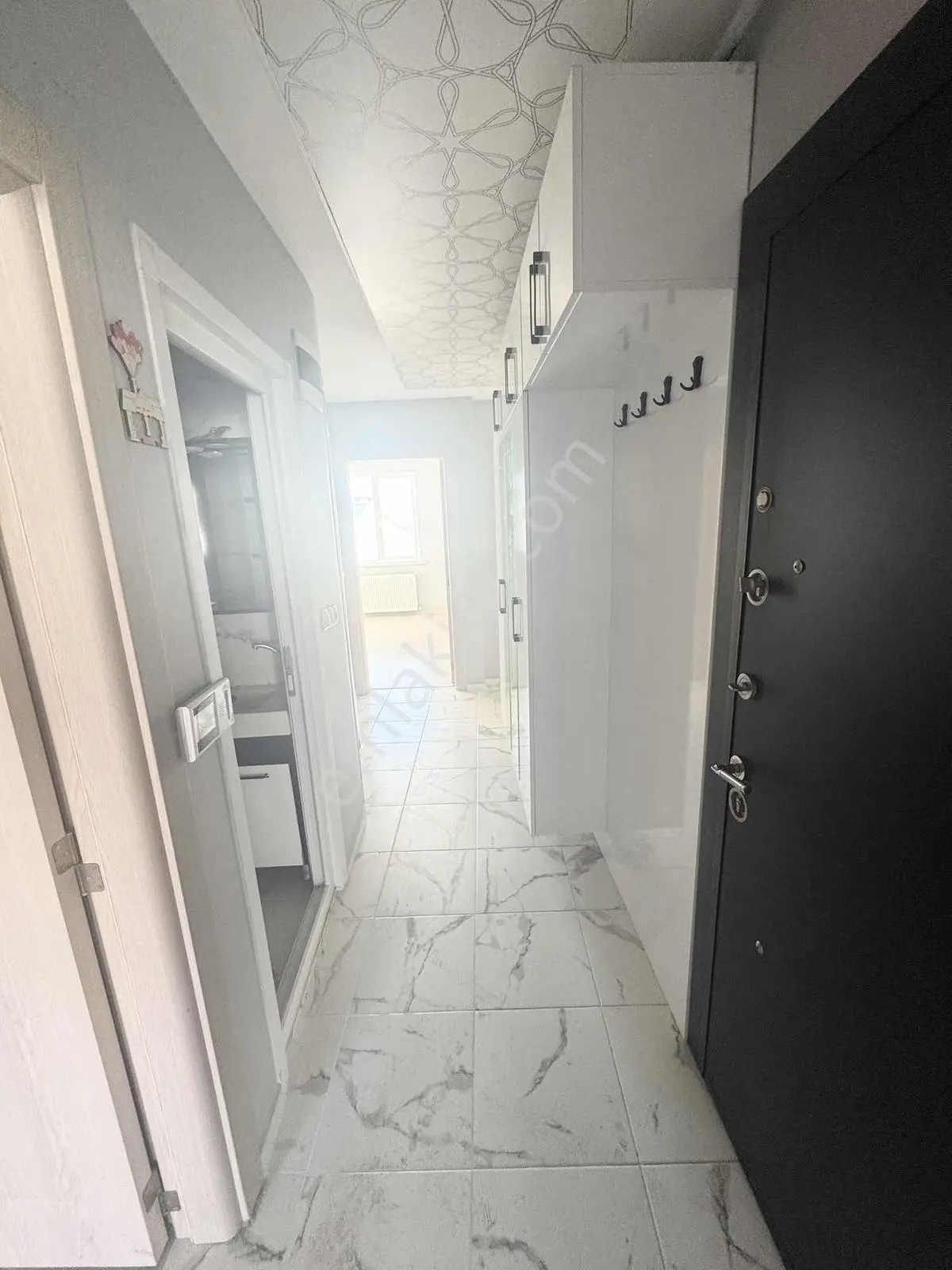 Yoldaş İnşaat'tan Kiralık 125 3+1 3.kat Asansörlü Memura Daire - Görsel 2