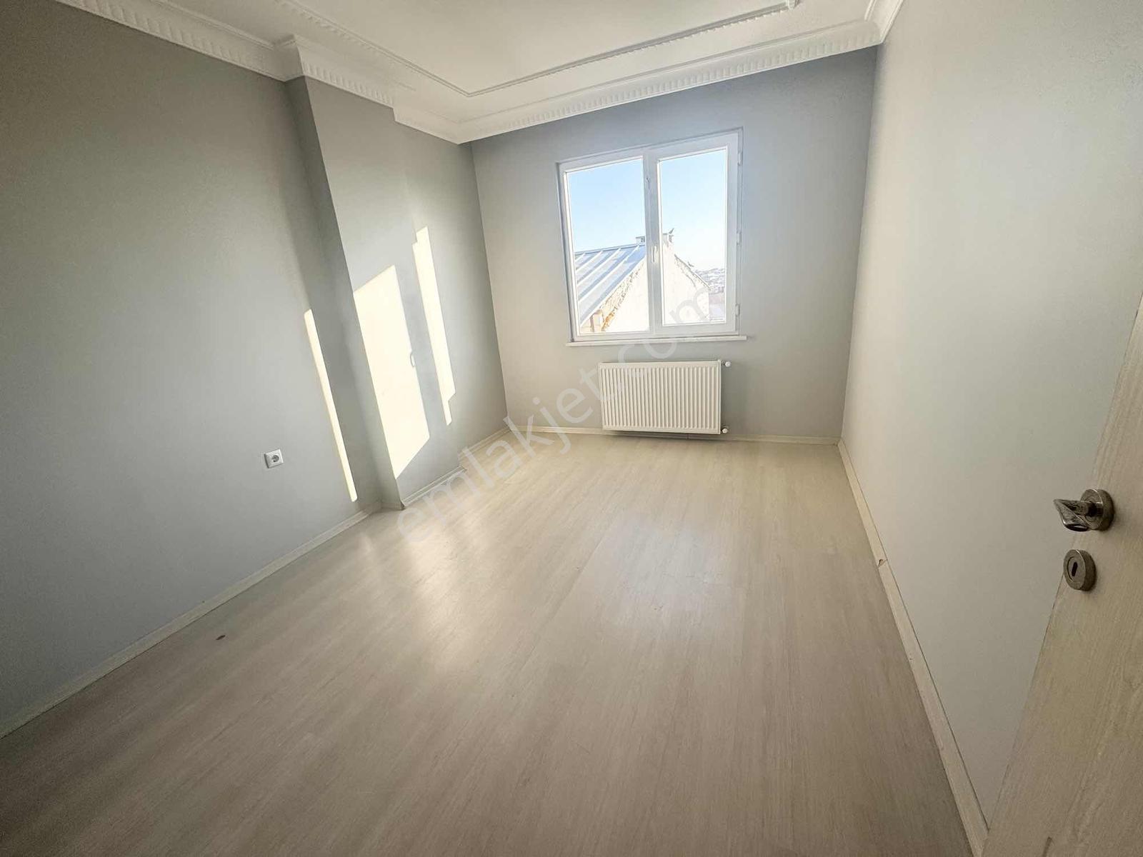 Yoldaş İnşaat'tan Kiralık 125 3+1 3.kat Asansörlü Memura Daire - Görsel 7