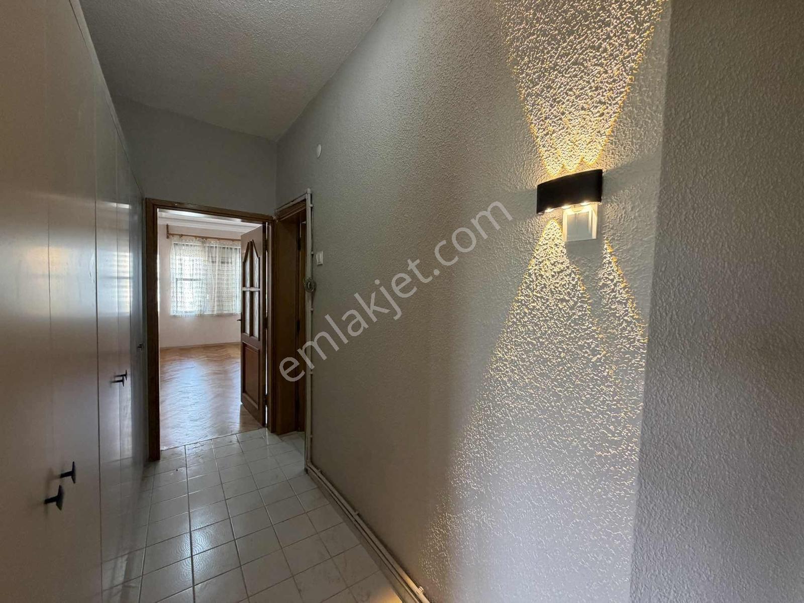 Saray Mahallesinde Mehteşem Konumda 3+1 Kiralık Daire - Görsel 2