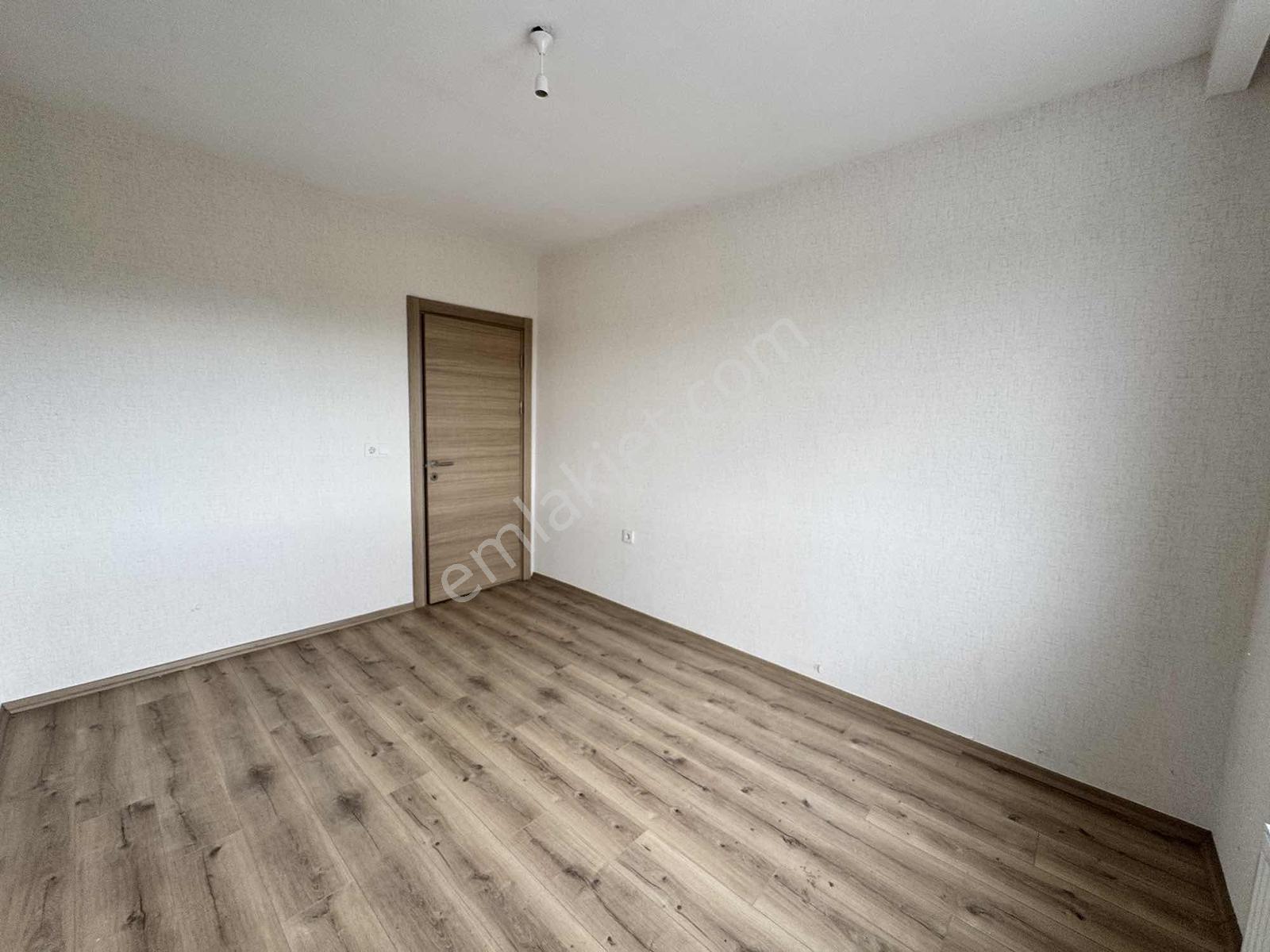 Esenboğa Mahallesinde Lüx Sitede Ara Katta Kiralık Daire - Görsel 3
