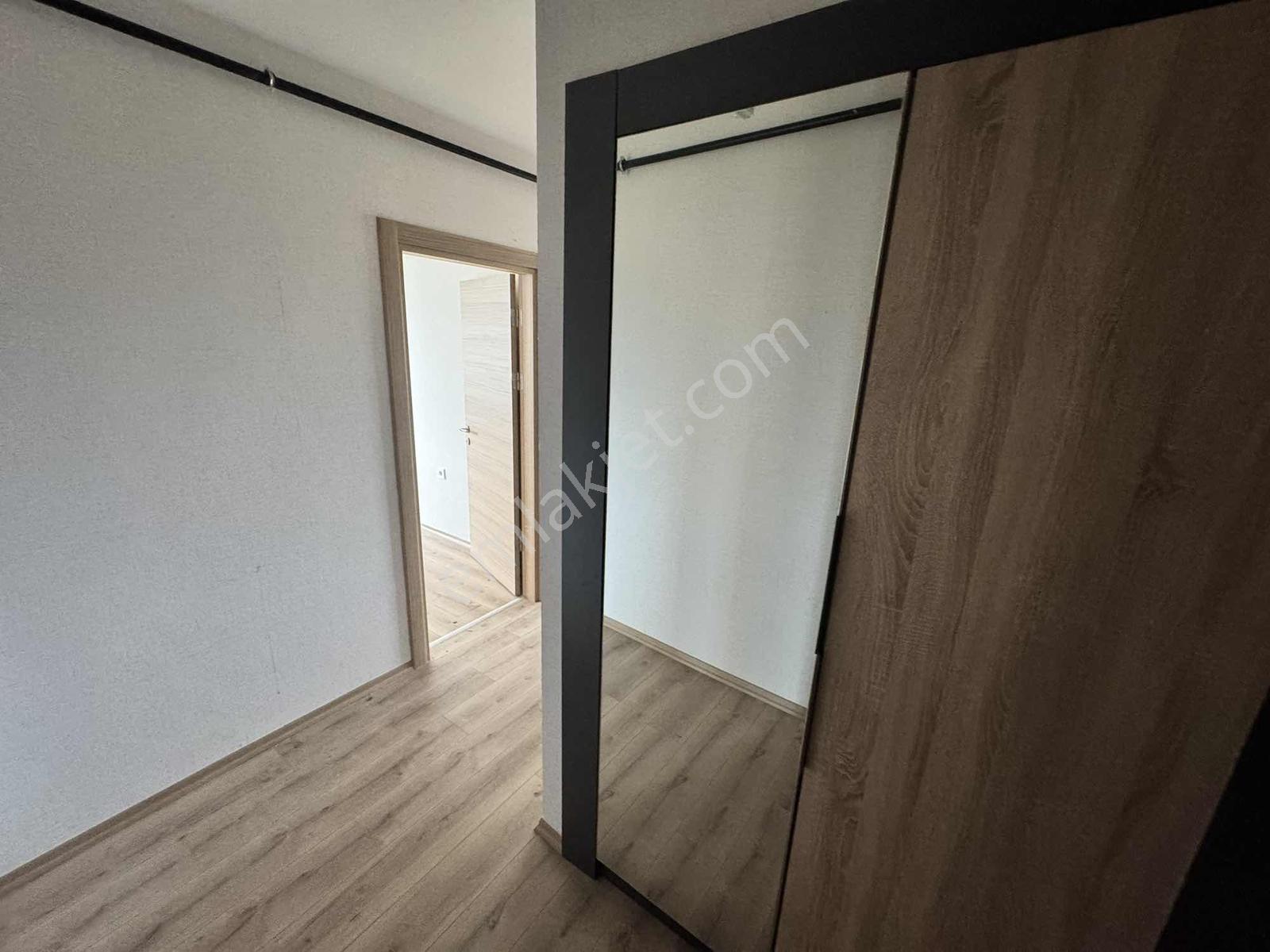 Esenboğa Mahallesinde Lüx Sitede Ara Katta Kiralık Daire - Görsel 12