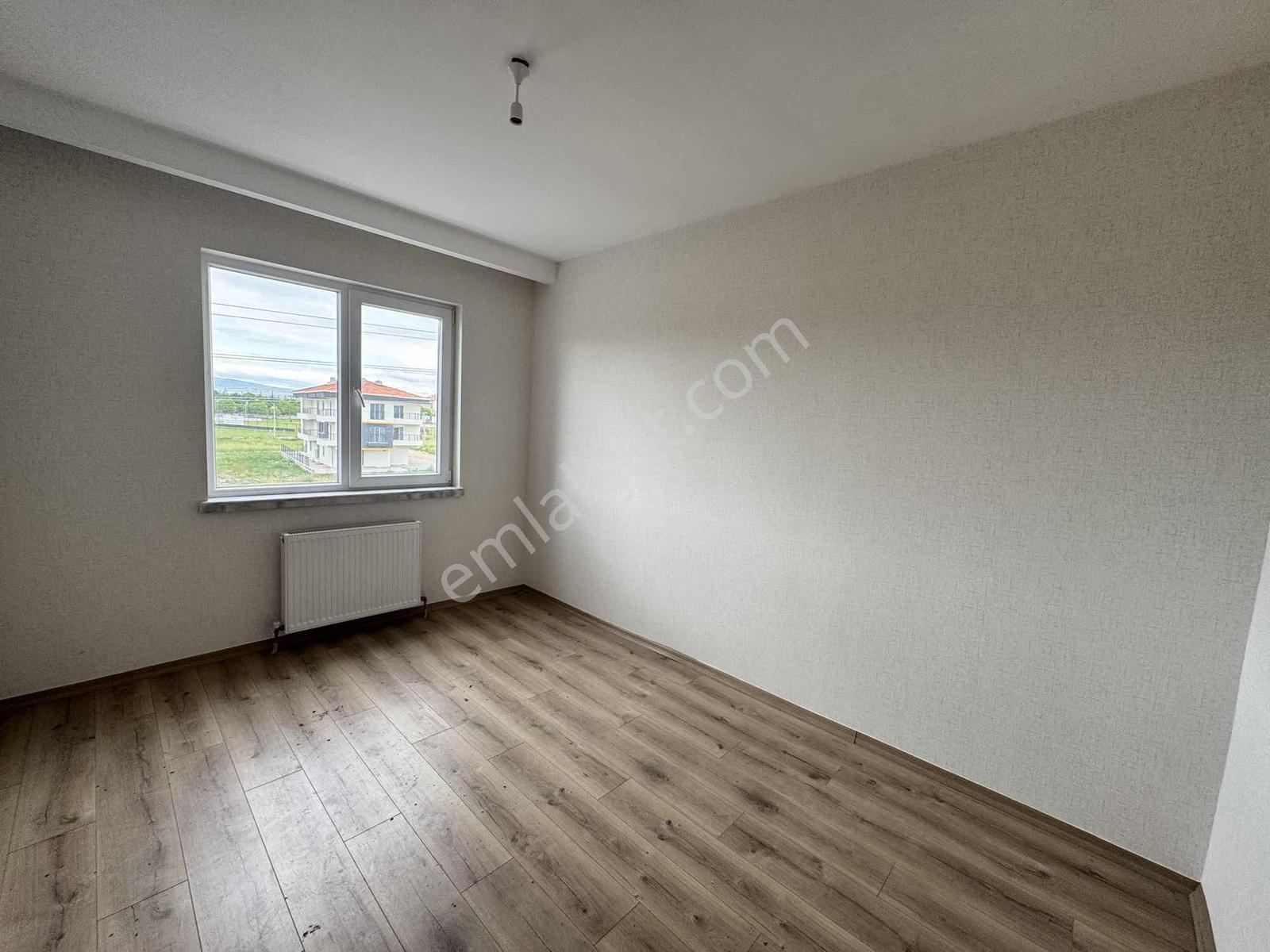 Esenboğa Mahallesinde Lüx Sitede Ara Katta Kiralık Daire - Görsel 14