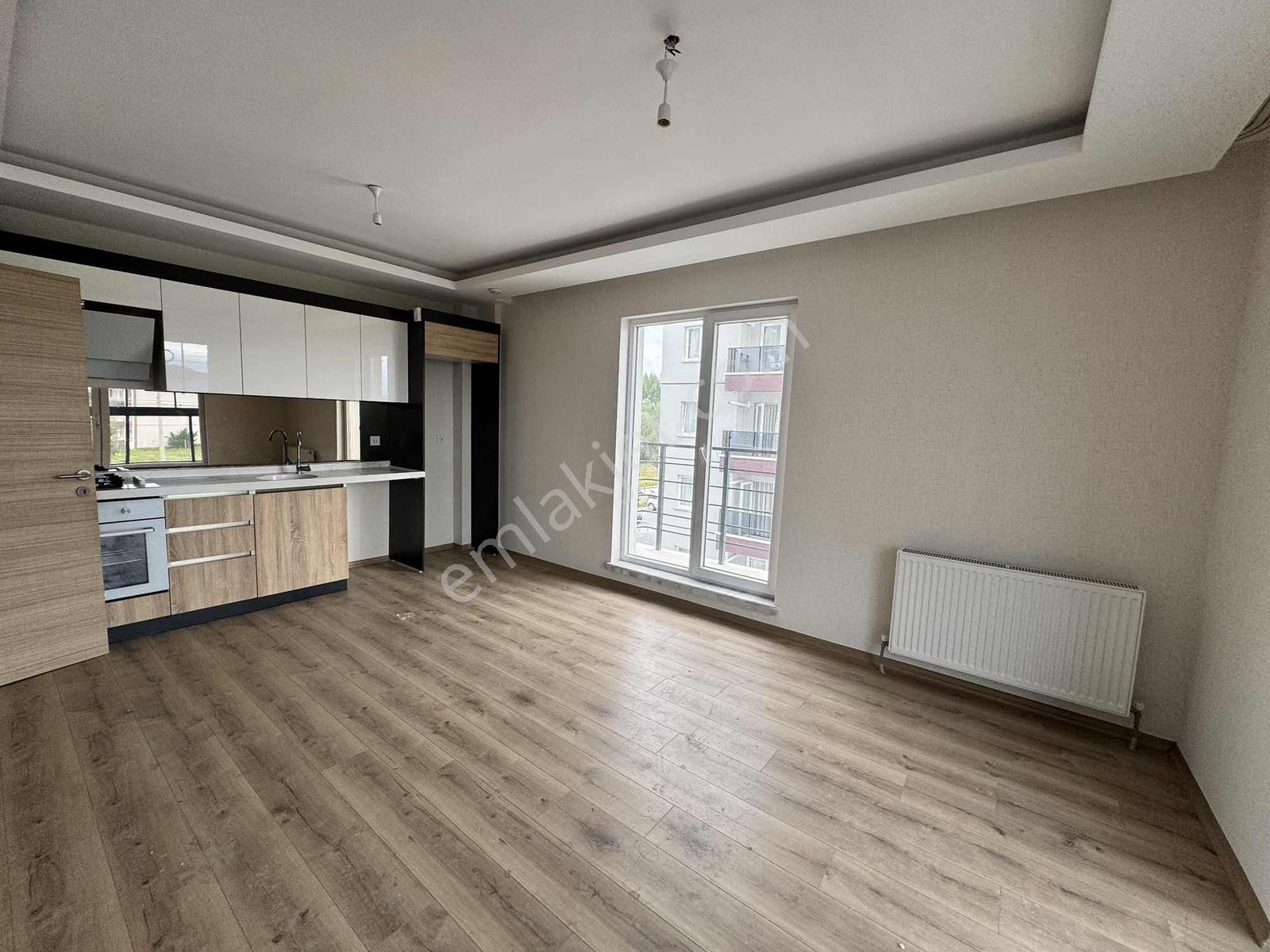 Esenboğa Mahallesinde Lüx Sitede Ara Katta Kiralık Daire - Görsel 2