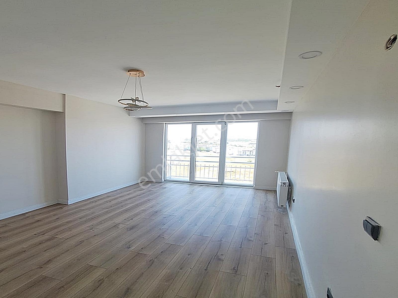 Beylikdüzü Site İçinde Ultra Lüks 1+1 Satılık Daire
