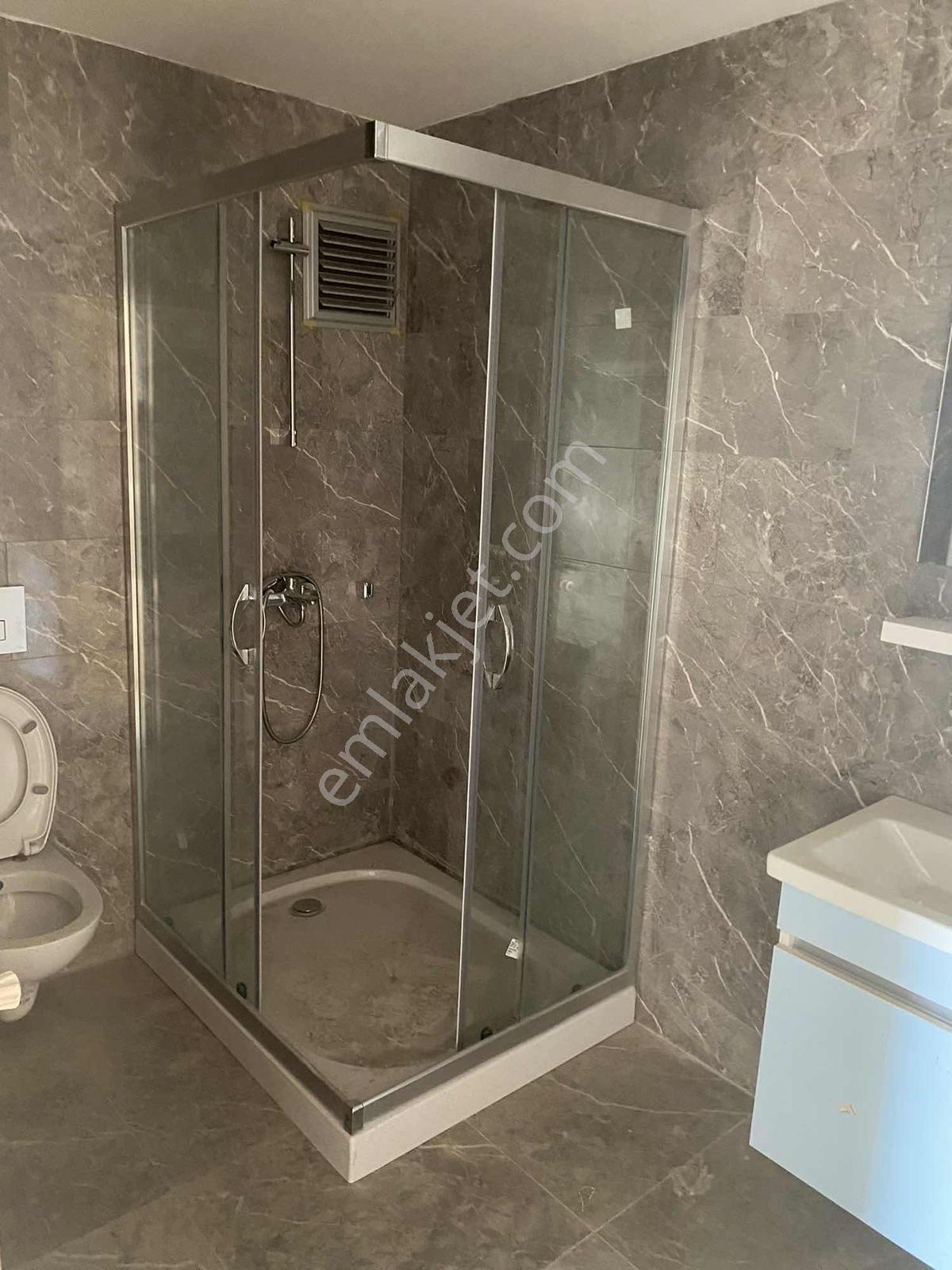 Havuzu Güvenlıkli Sitede Full Kredili Satılık 3 + 1 Daıre - Görsel 16