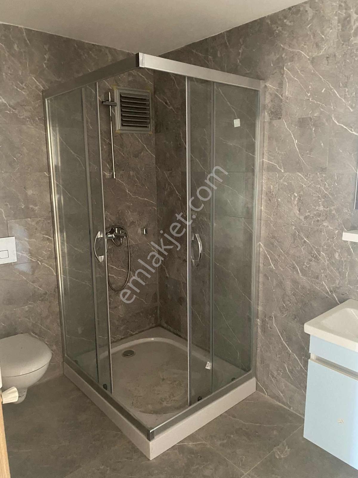Havuzu Güvenlıkli Sitede Full Kredili Satılık 3 + 1 Daıre - Görsel 9