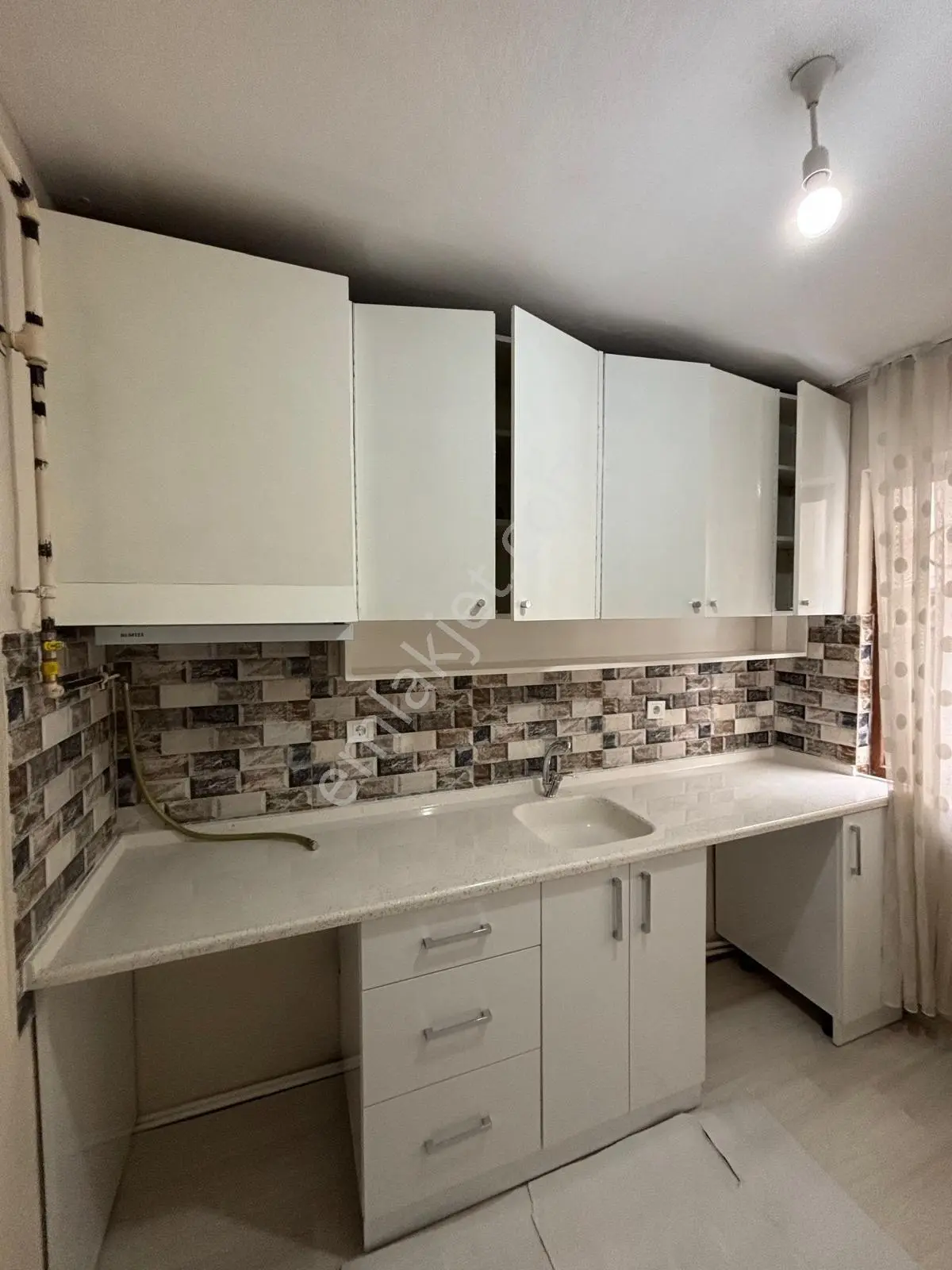 Soğanlı'da Merkezi Konumda 3+1 100 M² Kiralık Daire - Görsel 10