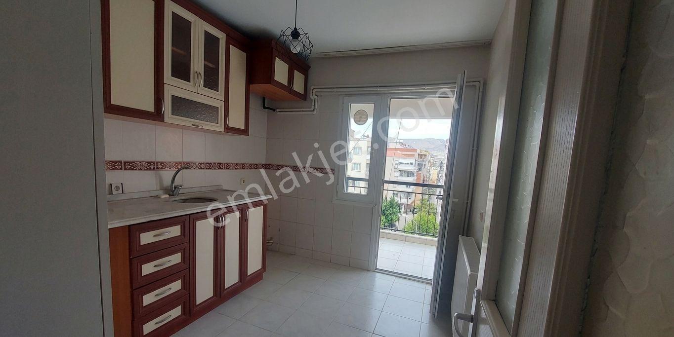 Karşıyaka Goncalar' Da Çift Cepheli, İzban’ A Yürüme Mesafesinde 2+1 Kiralık Daire - Görsel 21
