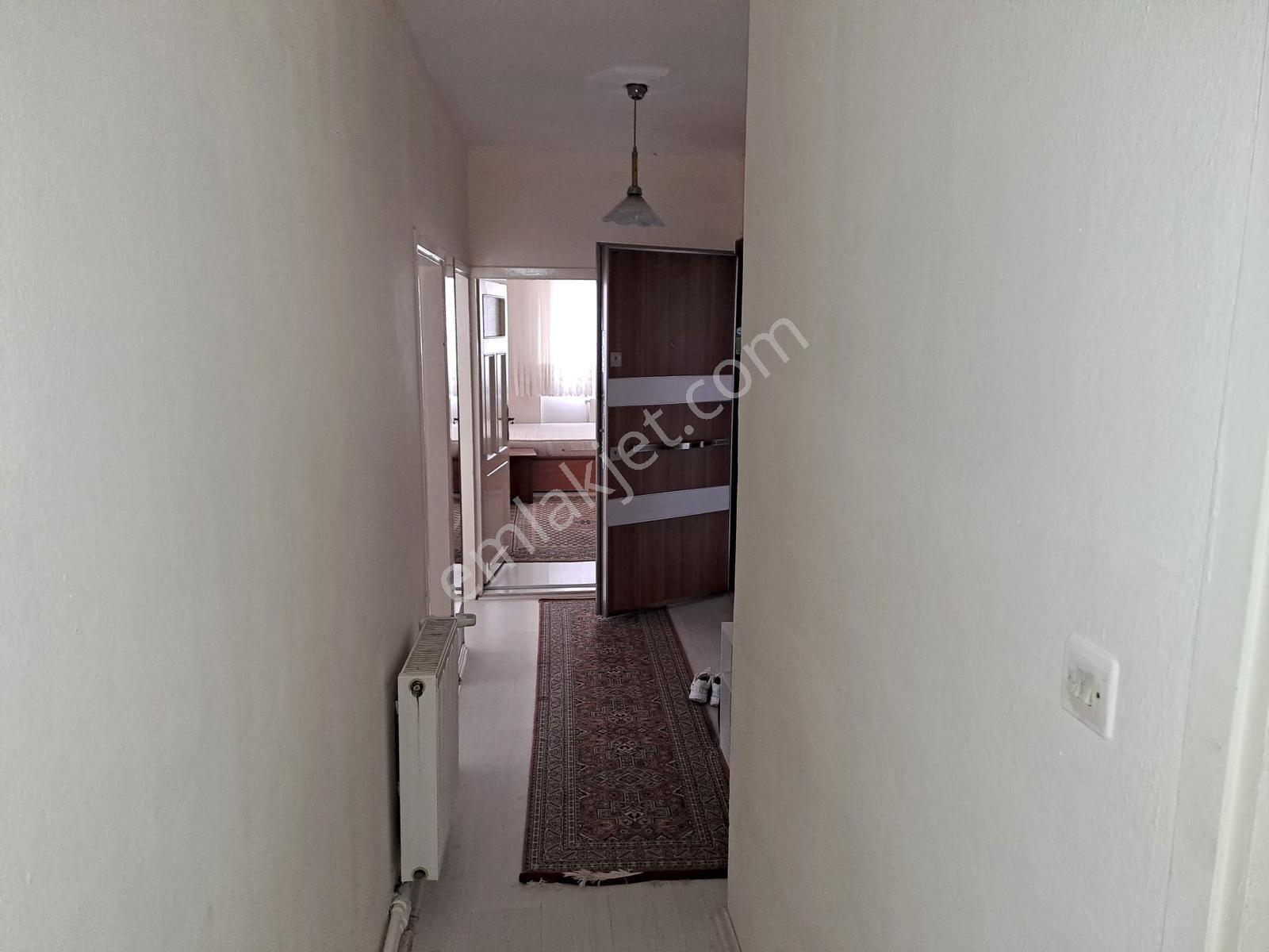 Ekonomi Ve Metro Yakını 3+1 Yüksek Giriş Eşyalı Daire - Görsel 9