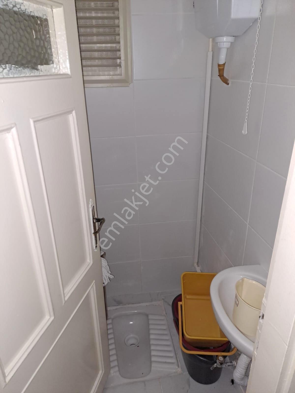 Ekonomi Ve Metro Yakını 3+1 Yüksek Giriş Eşyalı Daire - Görsel 15