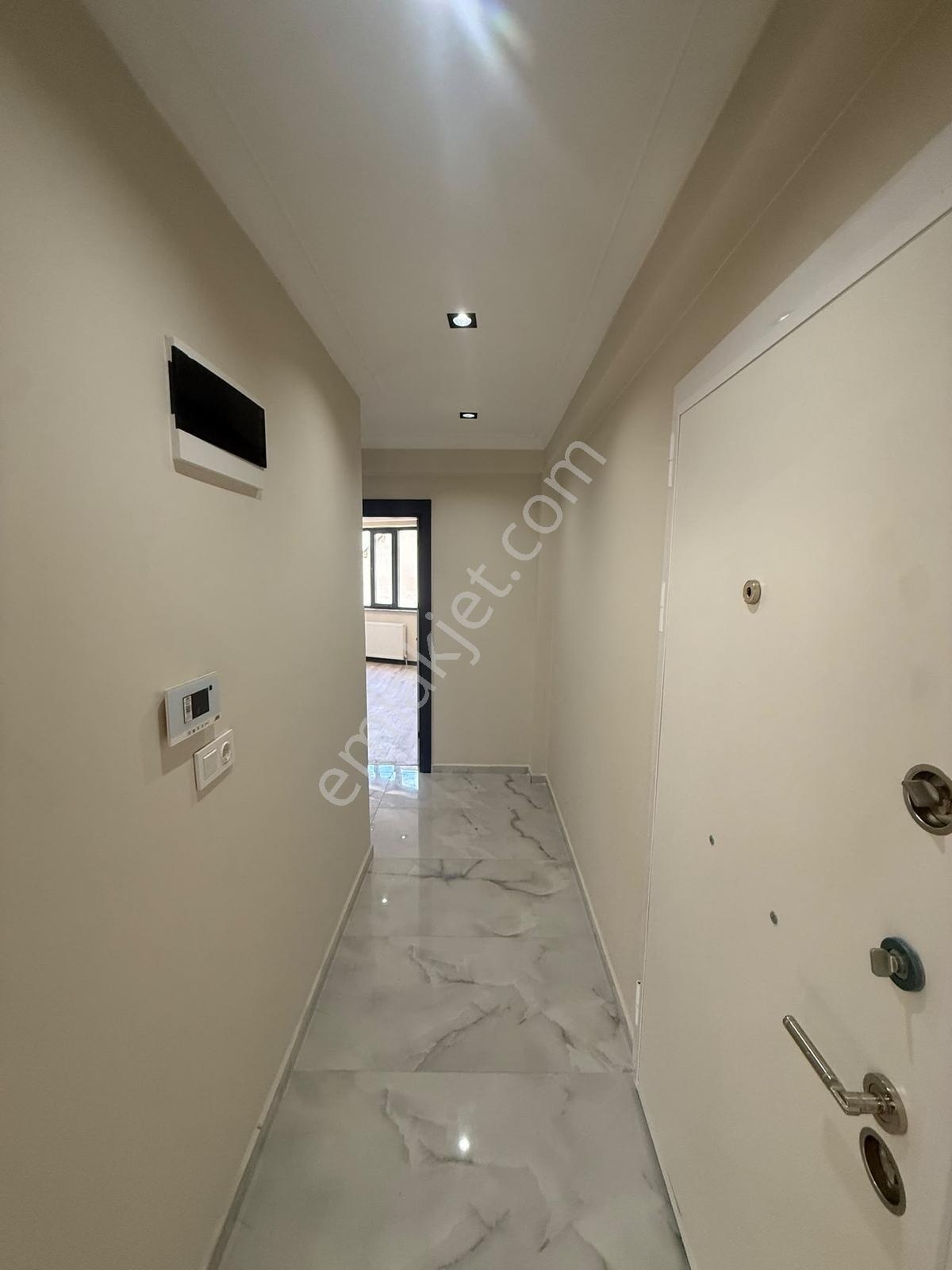 Home'dan Cadde Cepheli Sıfır Mükemmel 70m² 1+1 Lüks 2-kat Daire. - Görsel 20