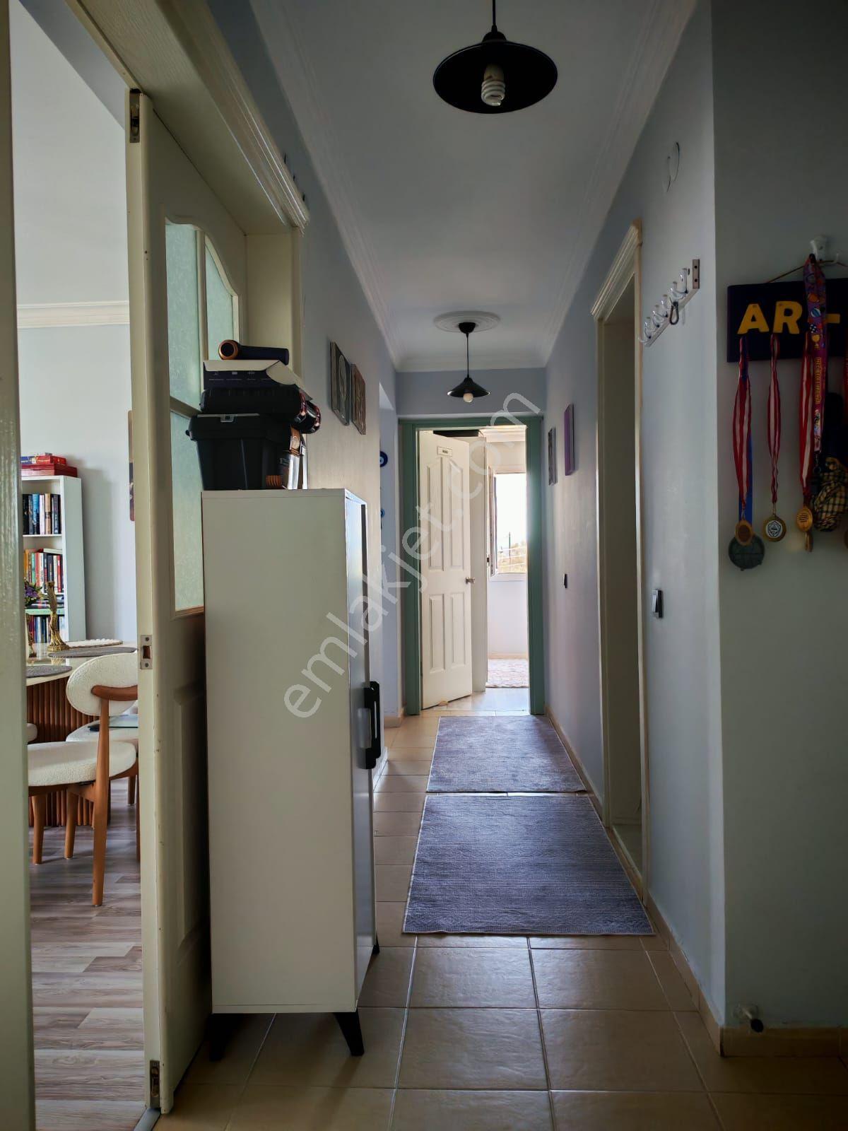 Barbaros Flora Evlerinde Satılık 3+1, Ara Kat, 140m² Ferah Daire - Görsel 8