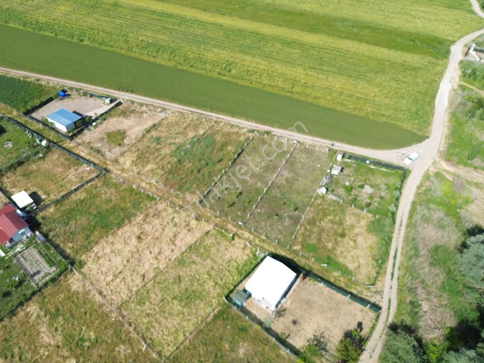 Güneyce'de Elektrik,su Abonelikleri Tam Köşe Başı İmarlı Arsa - Görsel 5
