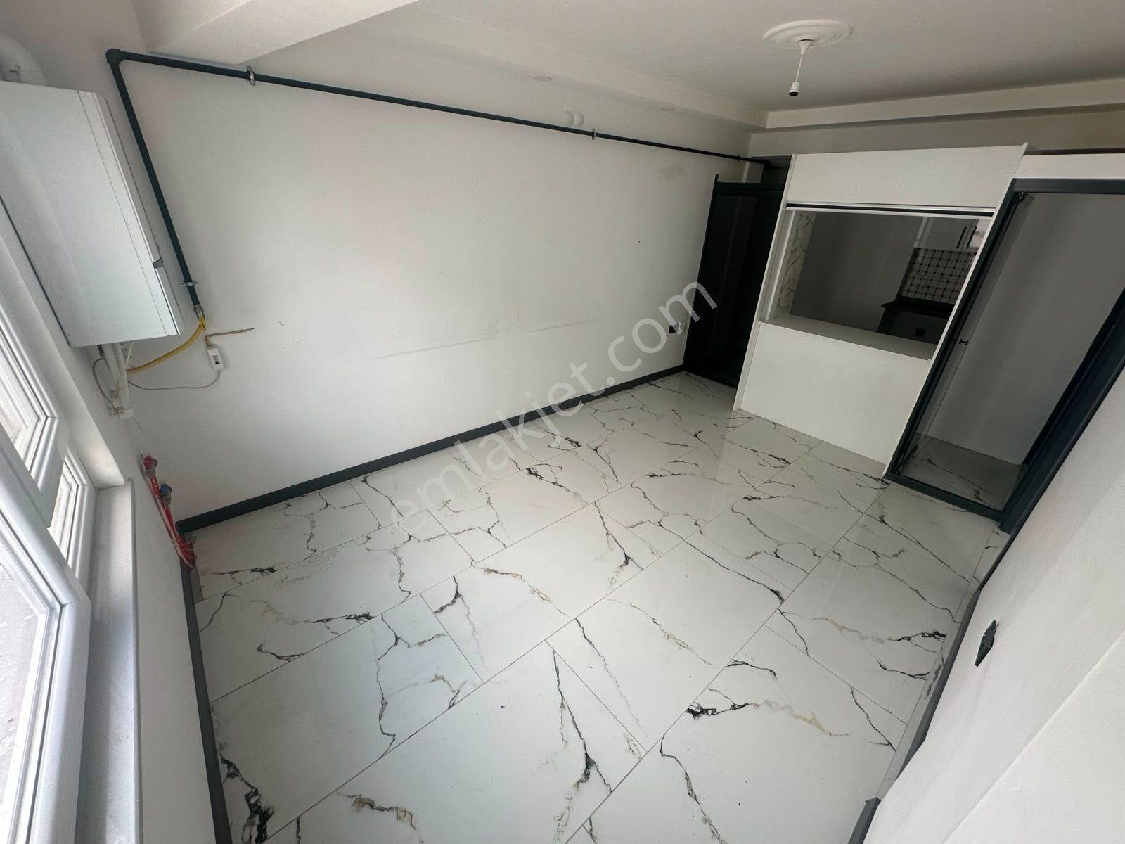Öztel'den Şarhöyük Mahallesin De Kiralık 2+0 Asansörlü Daire - Görsel 2