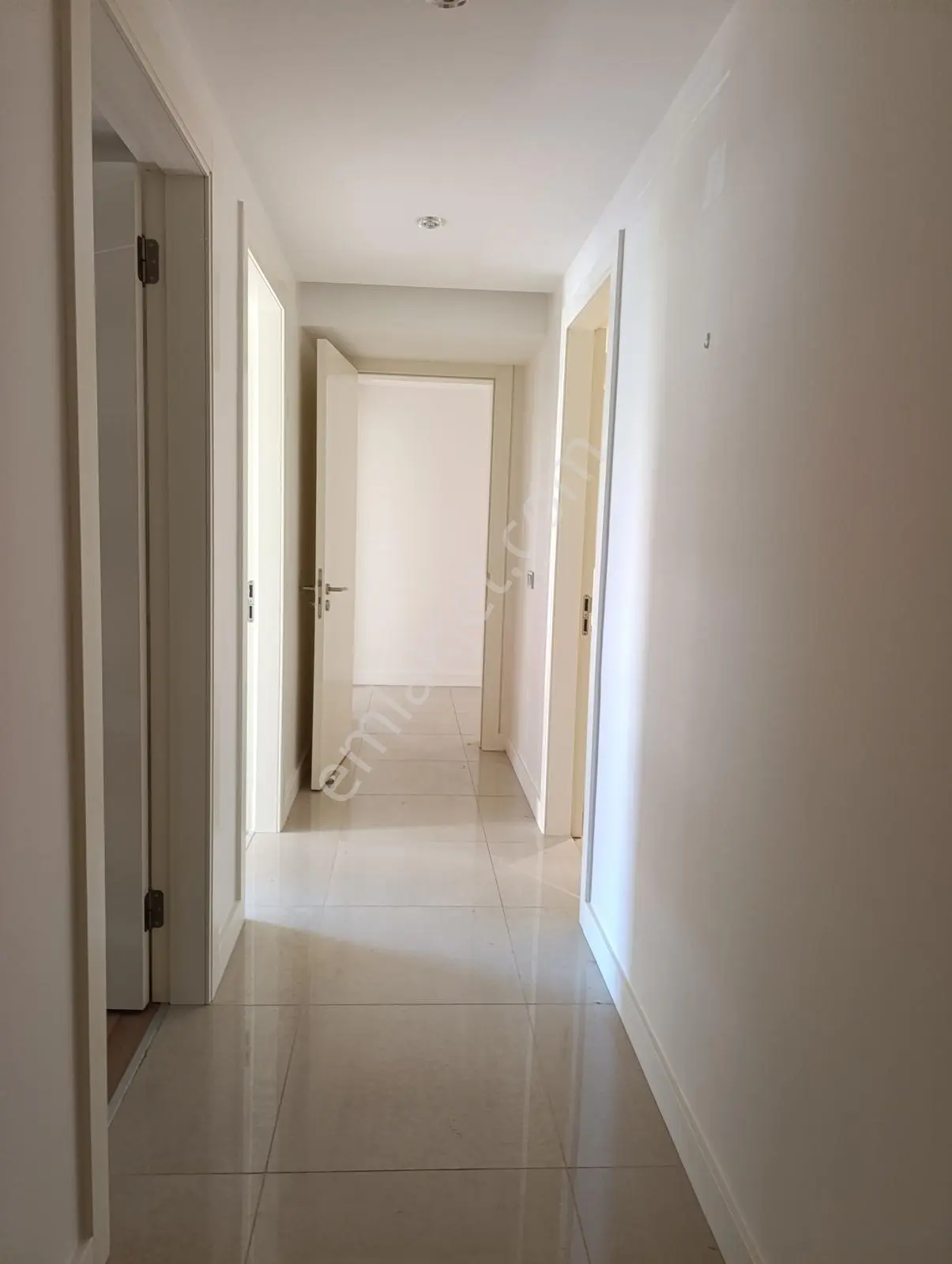 Satılık Mavişehir Mimarin Sitesinde 3+1 2 Banyolu Geniş Daire - Görsel 3