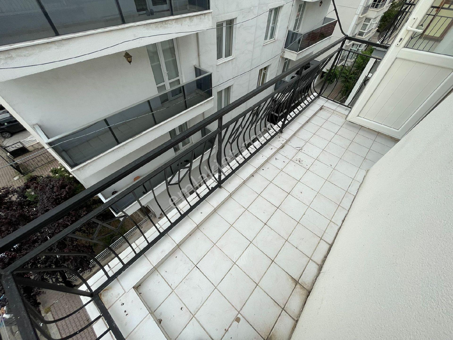 Sincan Mareşal Çakmak Mh. 3+1 Trene Yakın 3.son Katta Kiralık Daire - Görsel 29