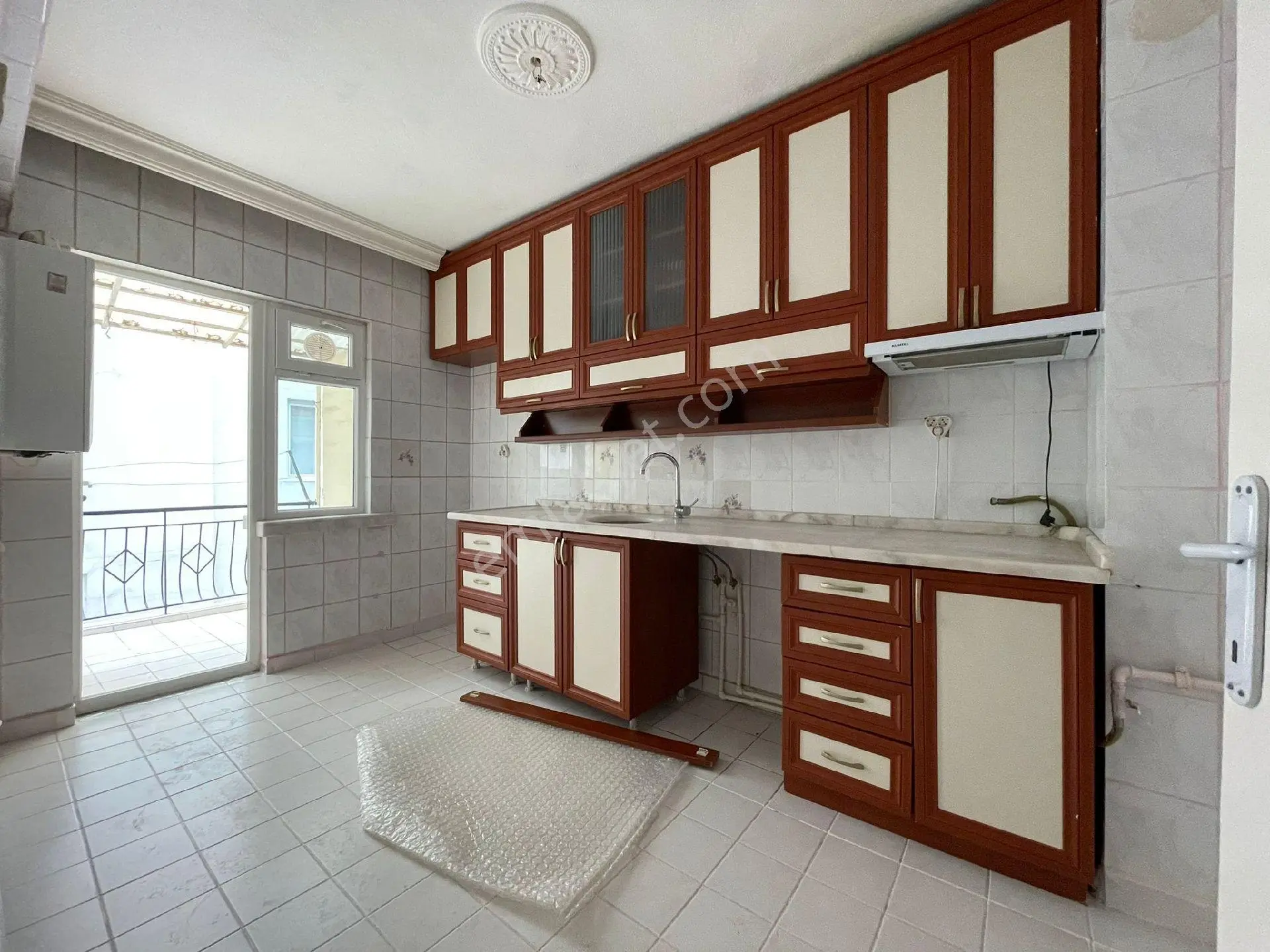 Sincan Mareşal Çakmak Mh. 3+1 Trene Yakın 3.son Katta Kiralık Daire