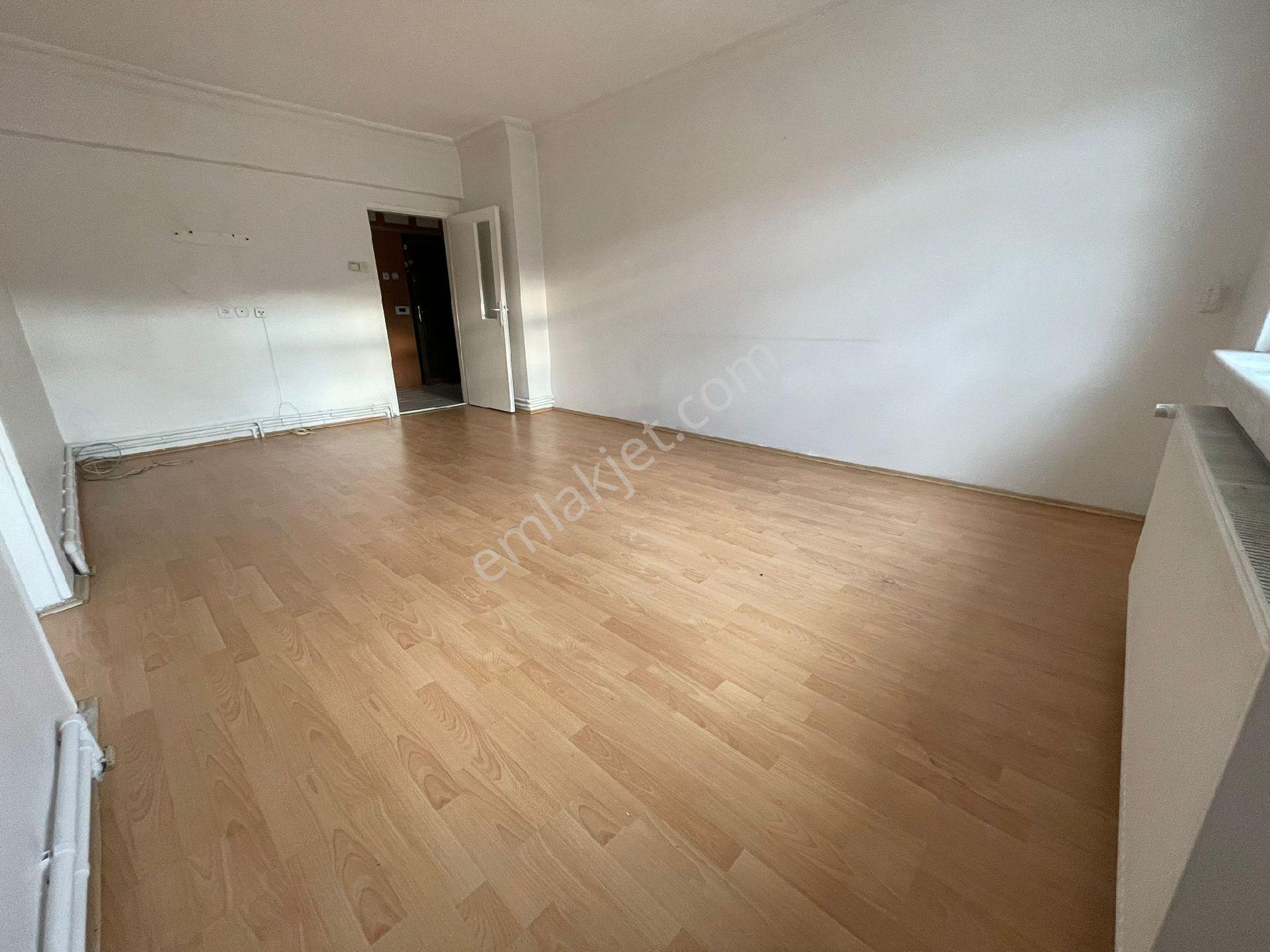 Sincan Mareşal Çakmak Mh. 3+1 Trene Yakın 3.son Katta Kiralık Daire - Görsel 9