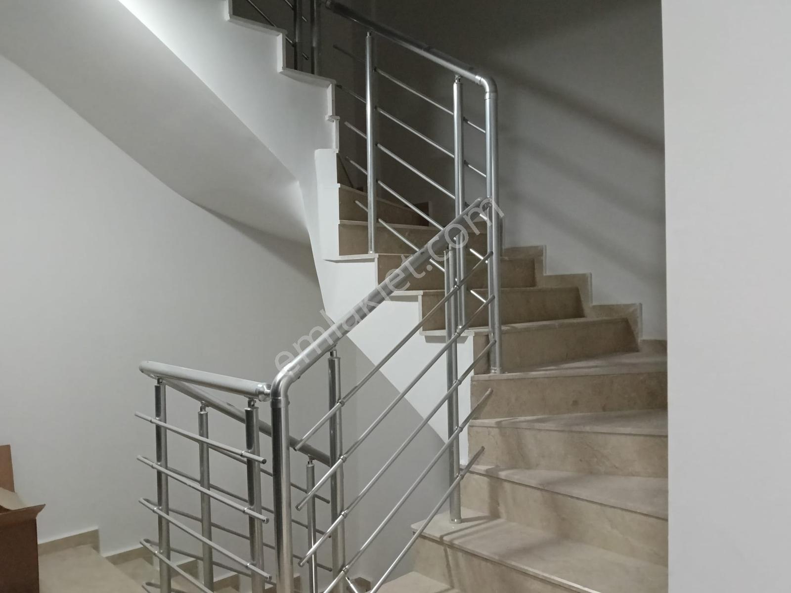 Yenimahalle Çarşı Caddesi'nde Sıfır Binada Kiralık 1+1 - Görsel 12