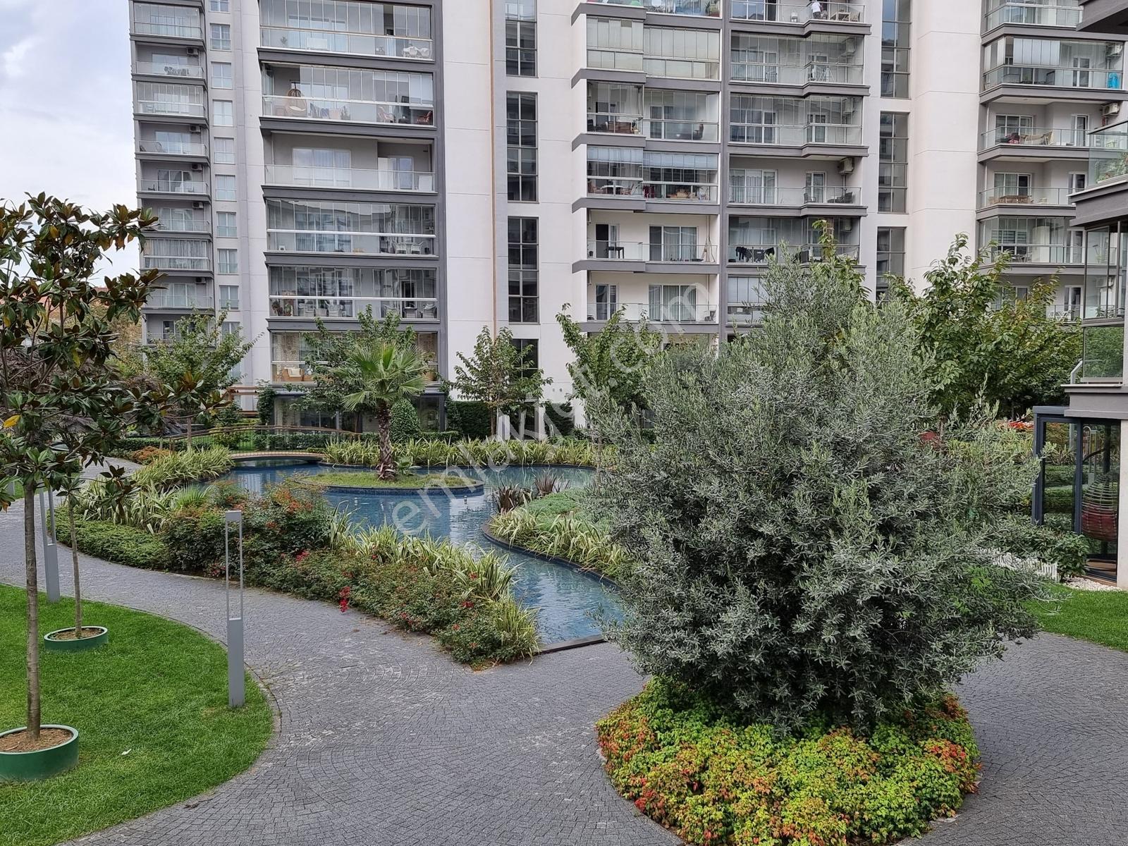Halkalı Avrupa Konutları 4 Te Göl Manzaralı Büyük Kiralık 1+1 - Görsel 10