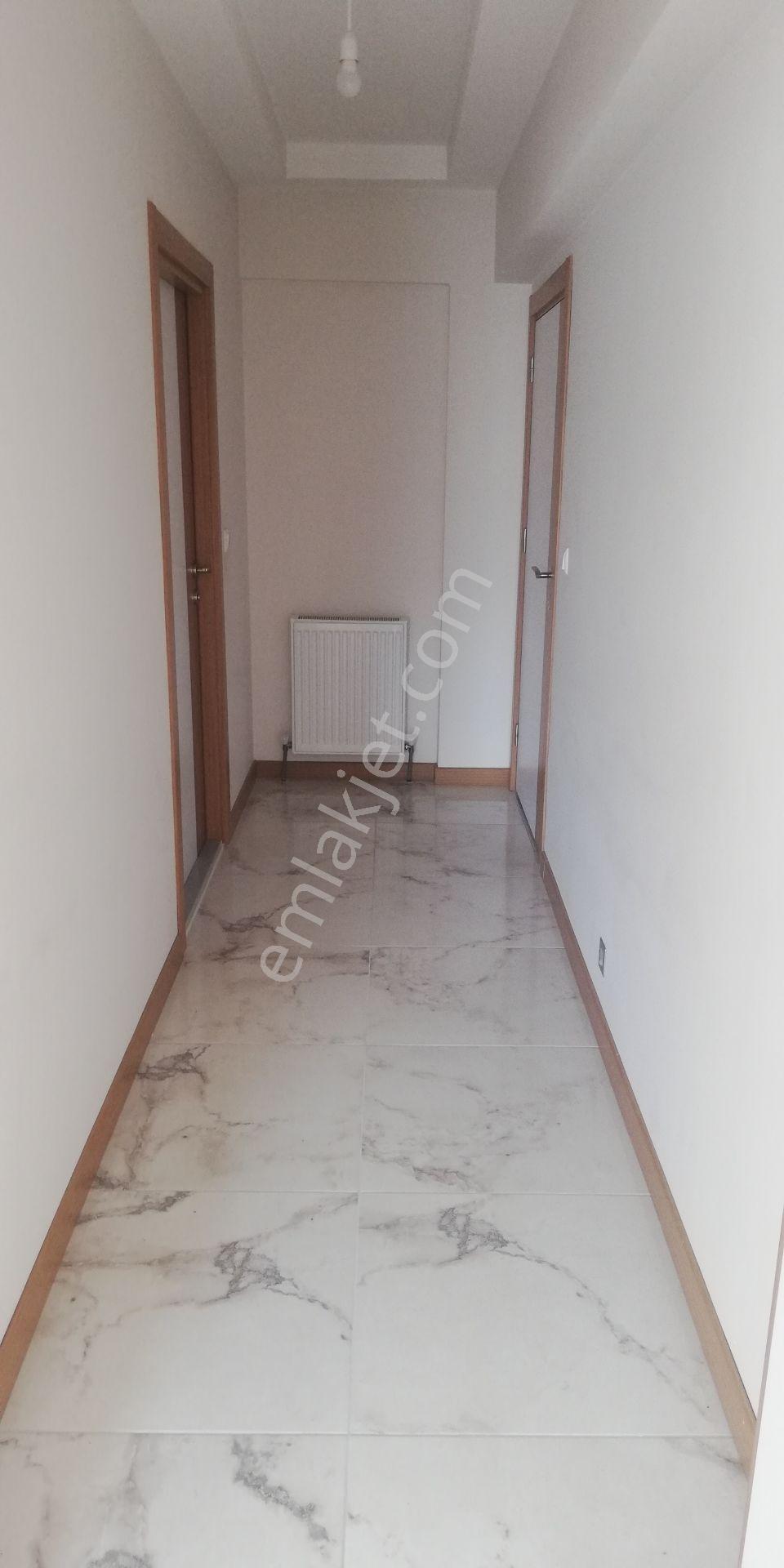 Mehmet Akif Ersoy Mahallesinde Lüks Kiralık 3+1 Daire - Görsel 23