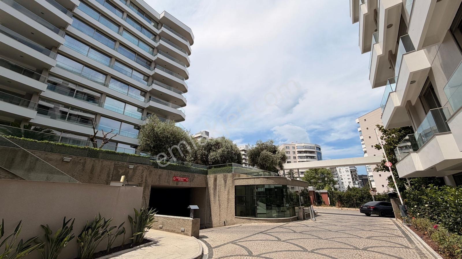 Narlıdere Smyrna Park 6+1 350 M2 Müstakil Bahçeli Emsalsiz Daire - Görsel 10