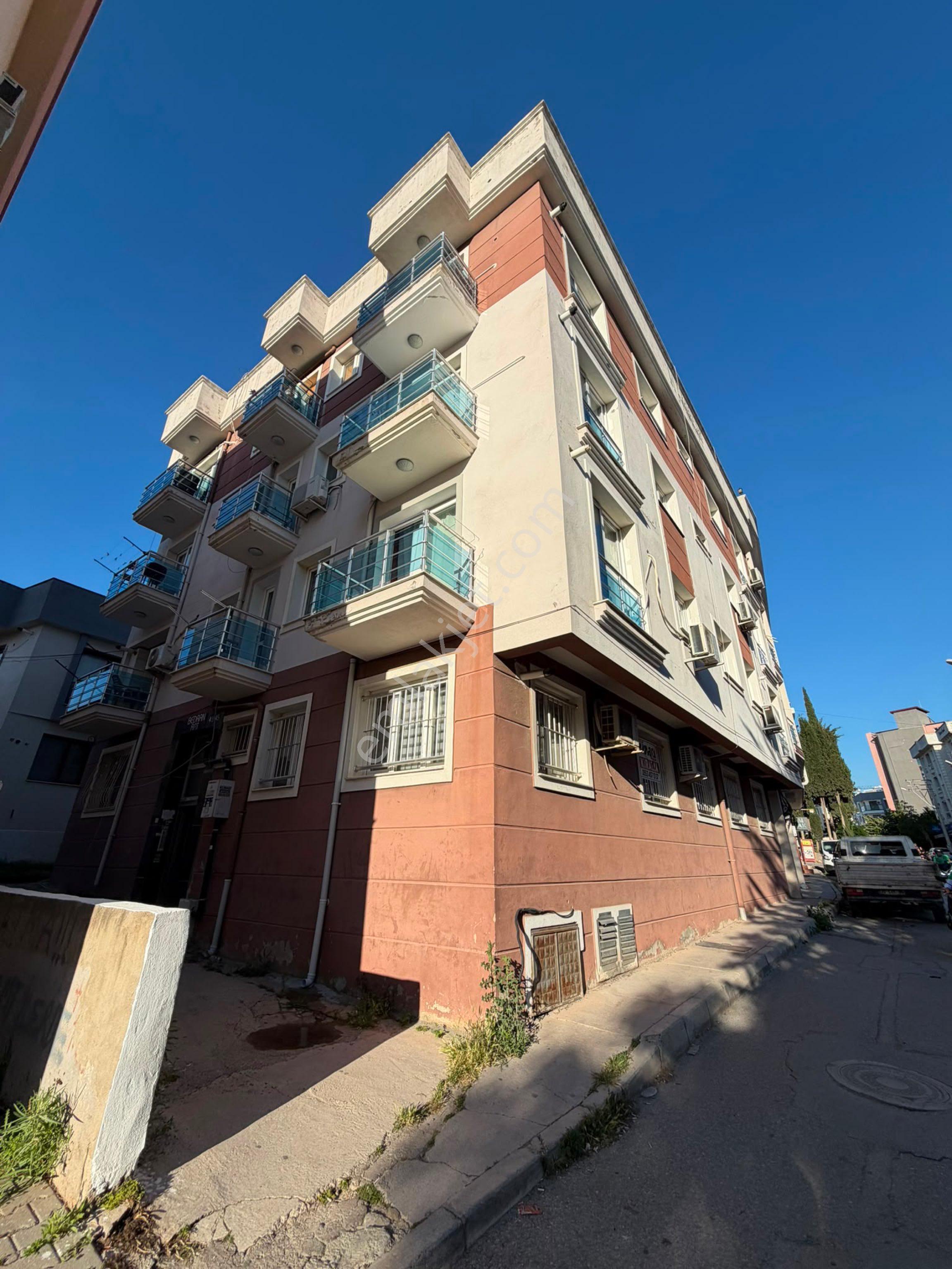 Buca Atatürk Mahallesinde / Kampüs Karşısı / Sıfır Eşyalı / Balkonlu / Arakat / Kiralık 1+1 - Görsel 25