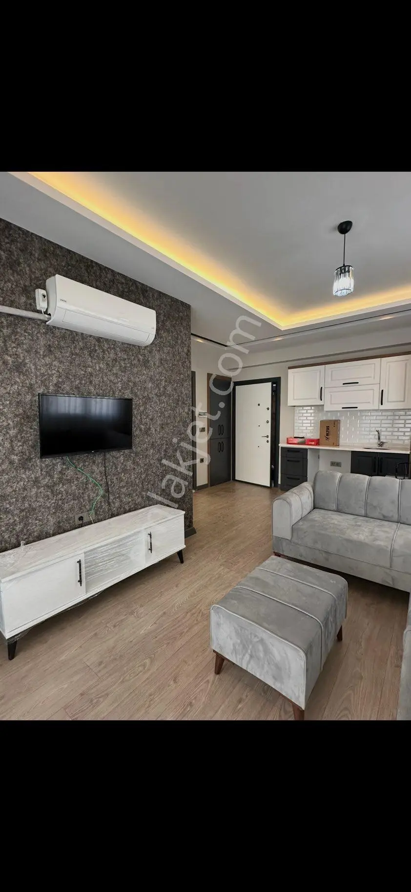 Cadde Üstü Ful Eşyalı Daire - Görsel 2