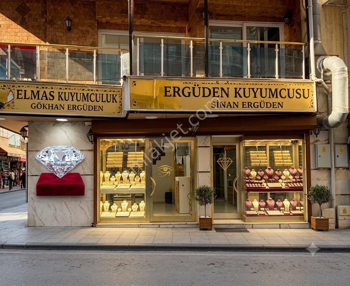 Çarşı Merkezi Kuyumcu Dükkanları