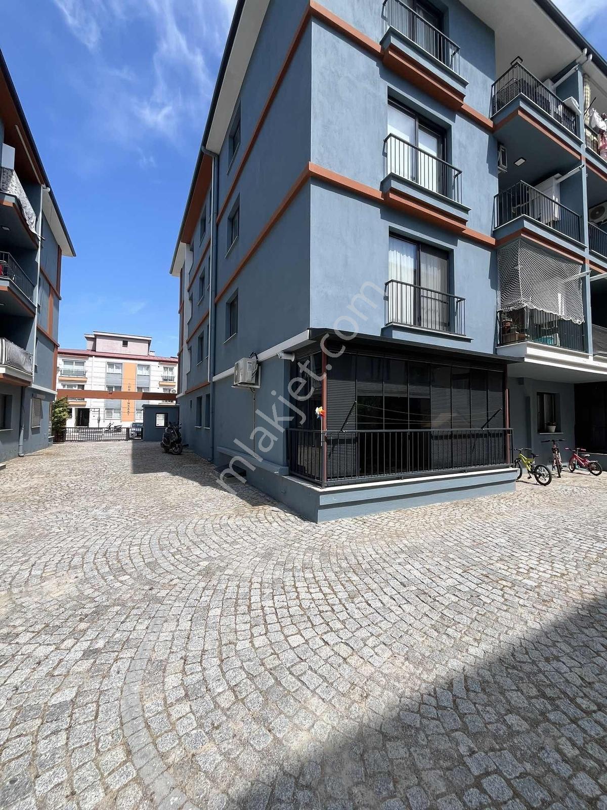 Apartment in İzmir - Görünüm 4