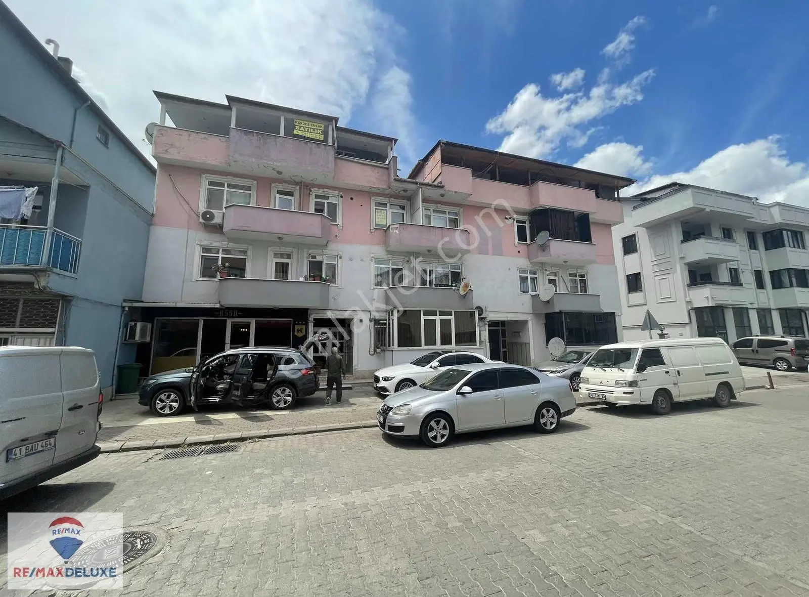 Yenişehir Mahallesinde İçi Yapılı 3+1 Satılık Arakat Daire