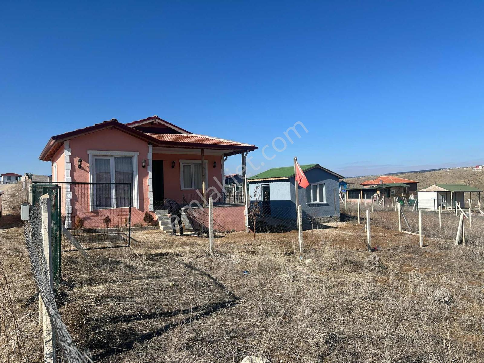 Aydıncık Mahallesinde 250 M2 Evli Hobi Bahçesi - Görsel 15