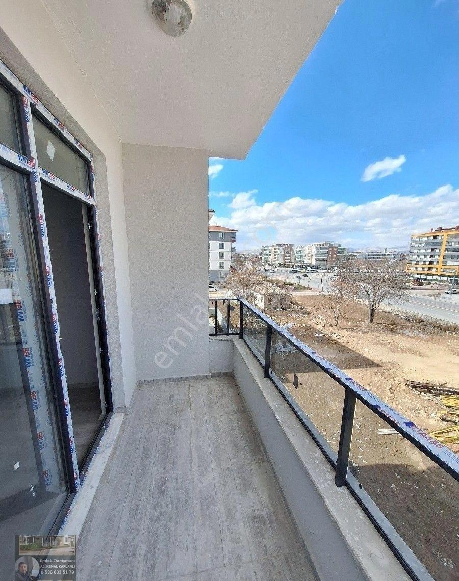 Akabe Tranvay Yakını 3+1 Arakat Kto. Şehir. Has. Adliye Yakını - Görsel 33