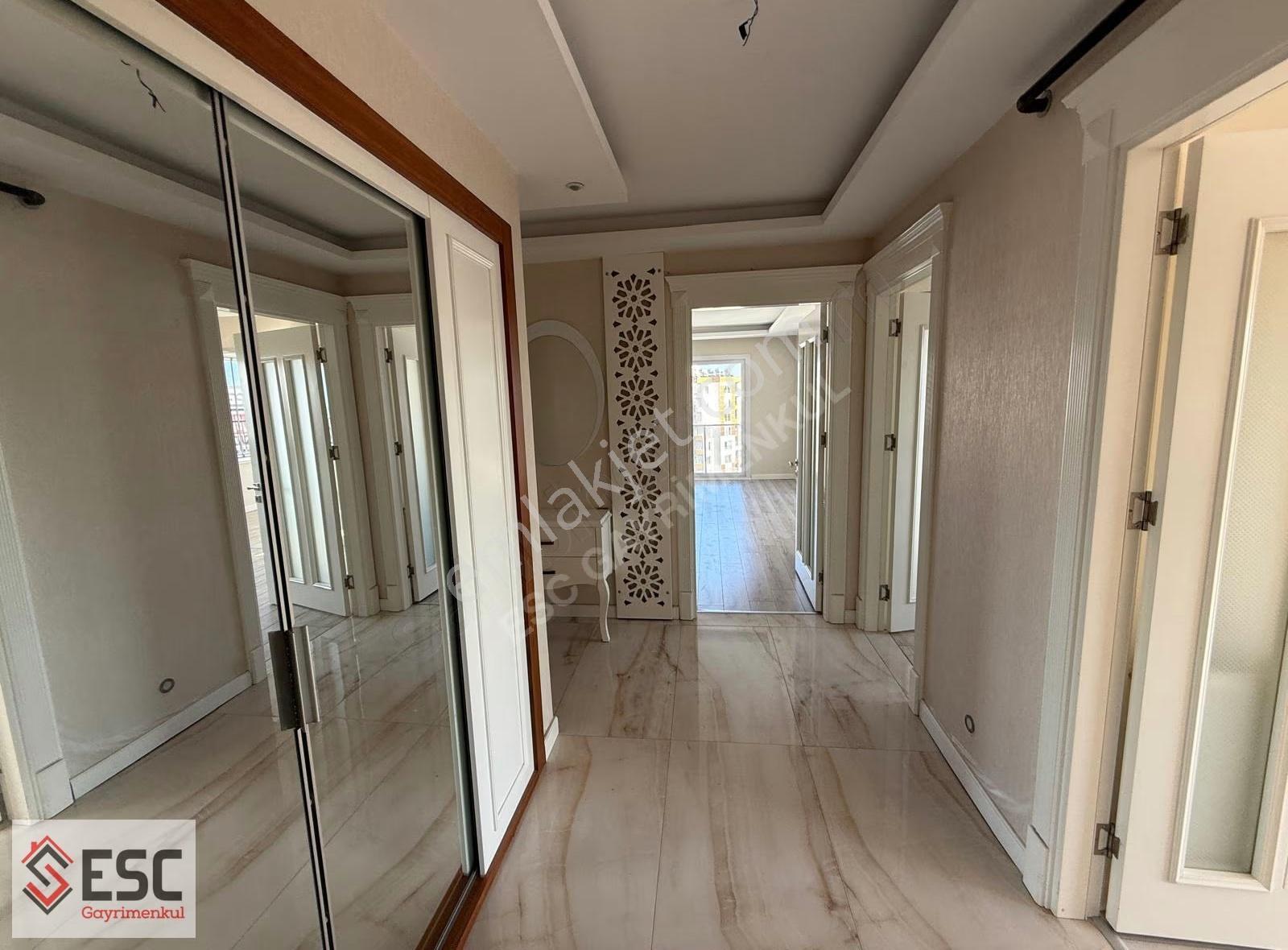 Escden Yaşardoğunun Göbeğinde Geniş Oturumlu 3,5+1 Daire Esc2576 - Görsel 17