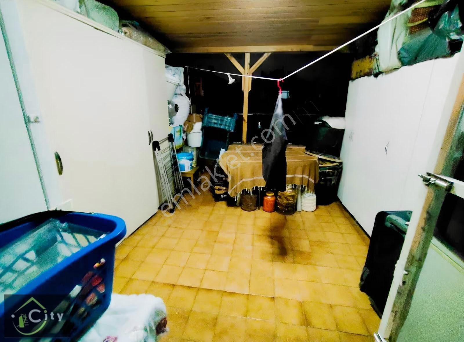 Acil Fatih'de Cıty Emlaktan Dubleks 5+2 230 M2 - Görsel 6