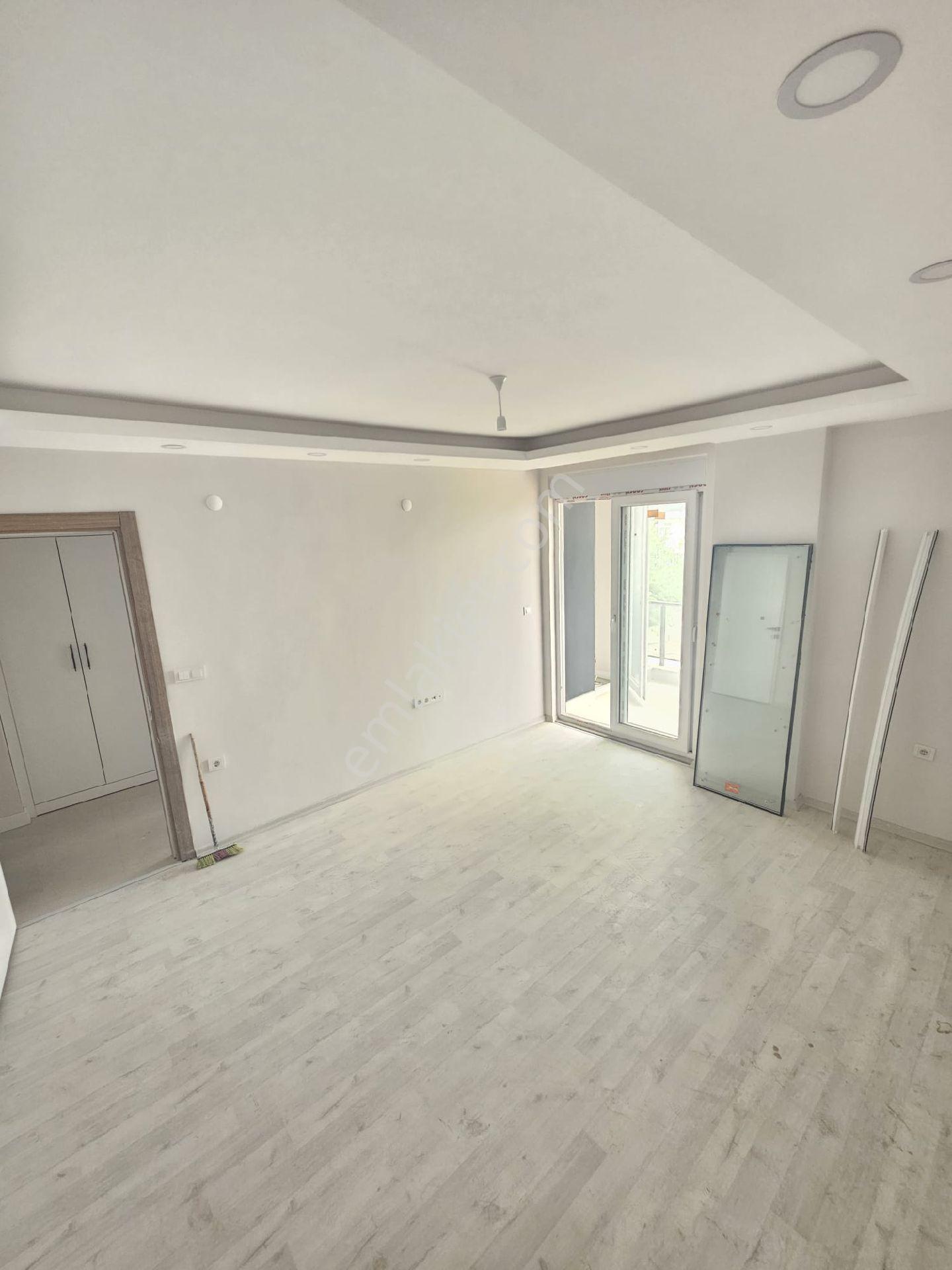 Ayhan Oğlu Mahallesi De Kiralık Daire Tıranvaya 5dakika Yu - Görsel 10