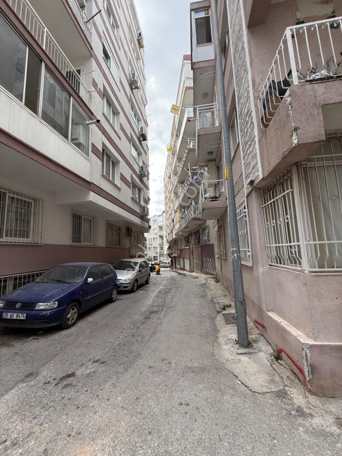 Karabağlar Vatan Mahallesi’nde Full Deniz Manzaralı 3+1 | 120 M² | Balkonlu Kapalı Mutfak - Görsel 33