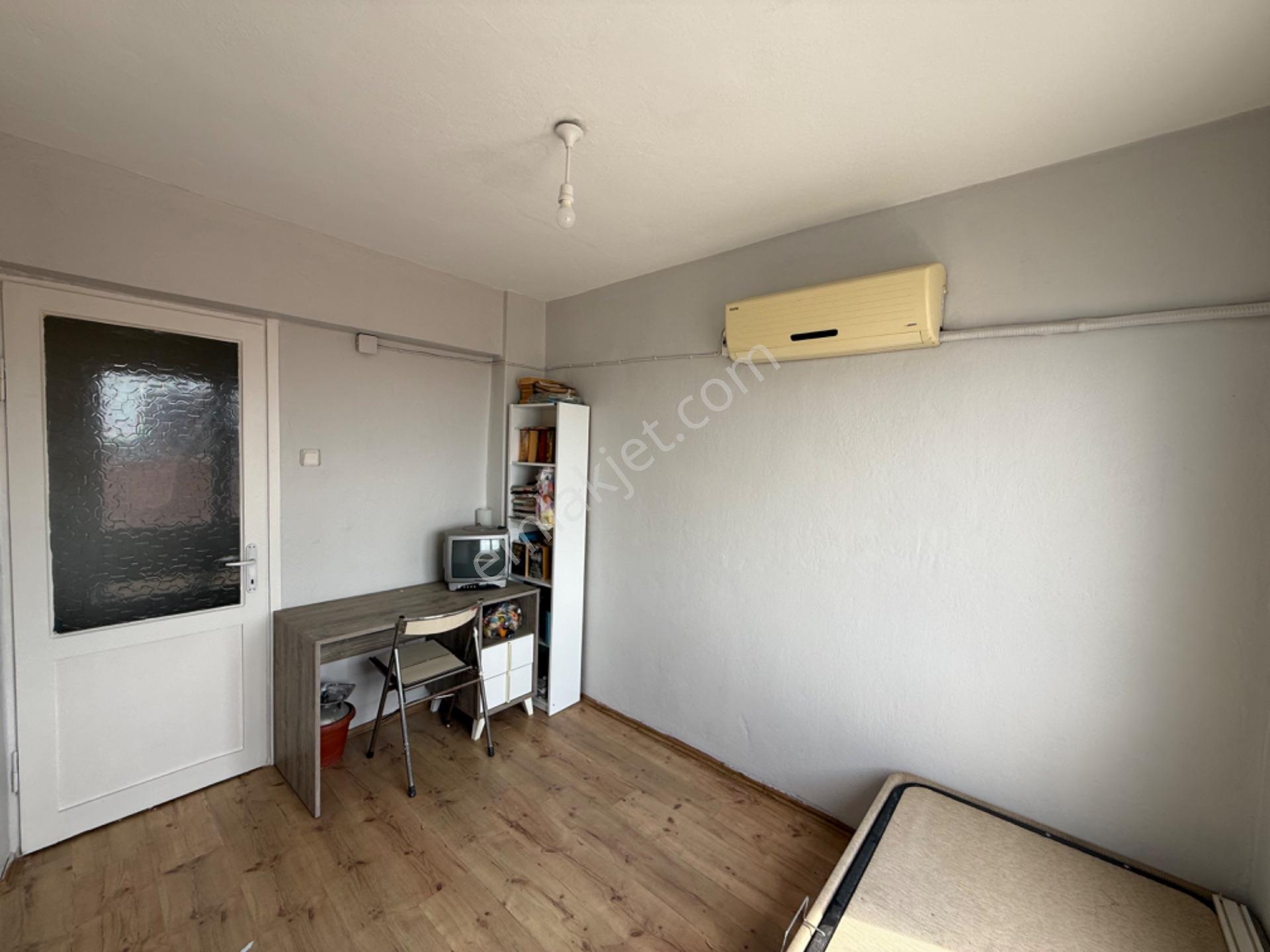 Karabağlar Vatan Mahallesi’nde Full Deniz Manzaralı 3+1 | 120 M² | Balkonlu Kapalı Mutfak - Görsel 17
