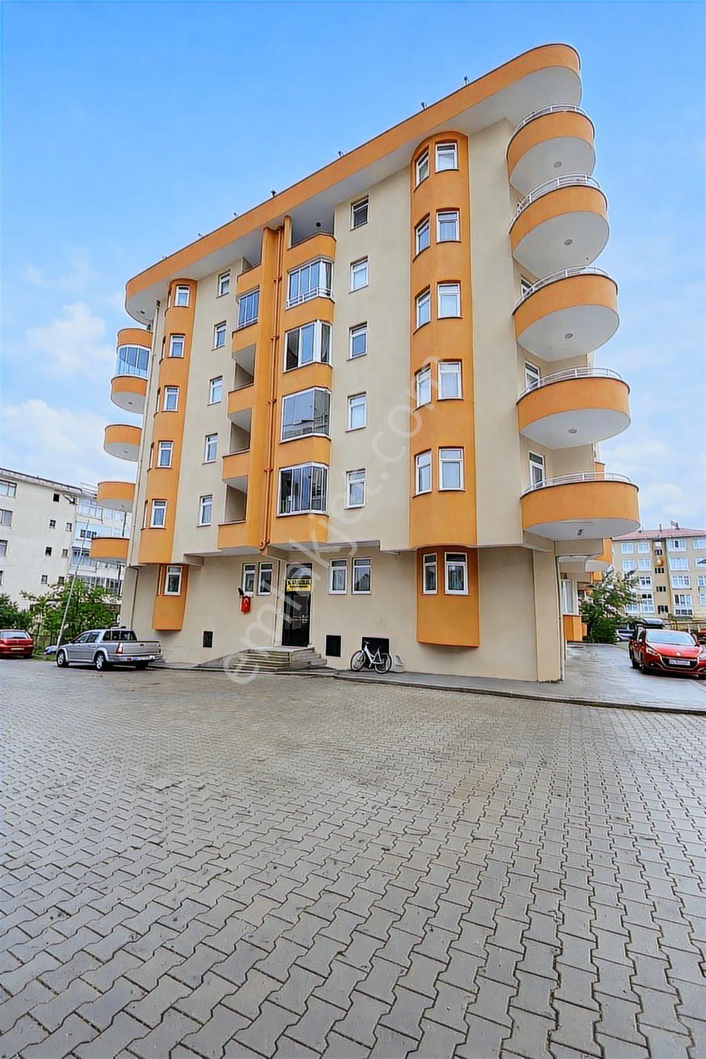 Arhavi Merkezde 265 M² Ferah & Prestijli 5+1 Dubleks Daire - Görsel 10