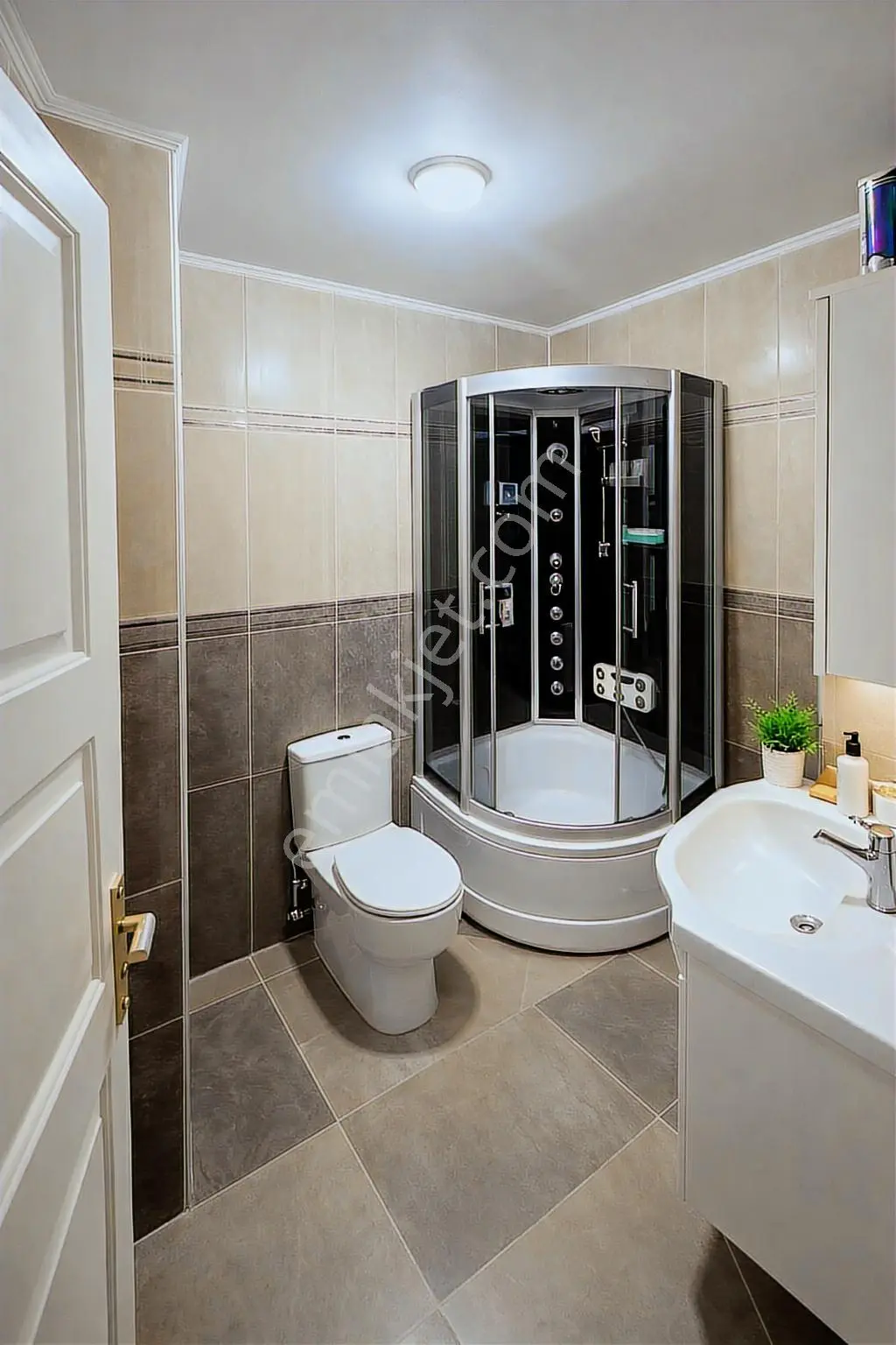 Arhavi Merkezde 265 M² Ferah & Prestijli 5+1 Dubleks Daire - Görsel 13