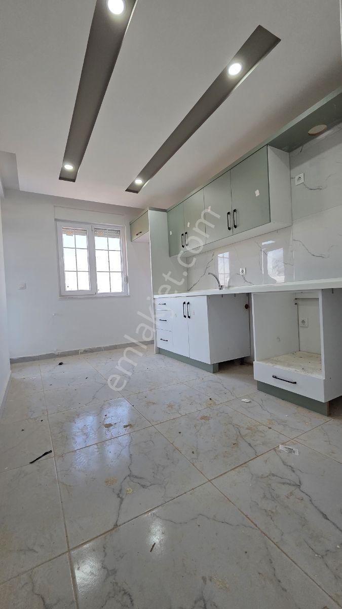 Varsak Esentepe Mahallesinde 3.katta Asansörlü 2+1 90m² Fırsat