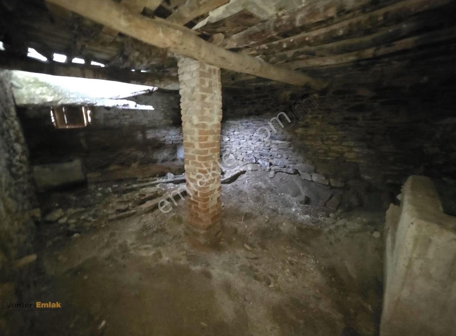 Yönter Emlaktan Cambazlıda Satılık 169 M² Avlulu İki Katlı Ev - Görsel 18