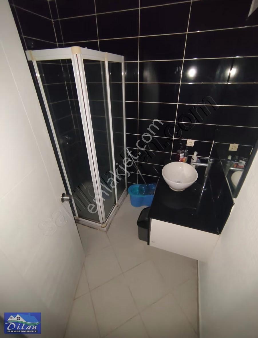 Dilan Gyo'dan Kiralık 1+1 Eşyalı Metrobüse Yakın Bekara Uygun - Görsel 9