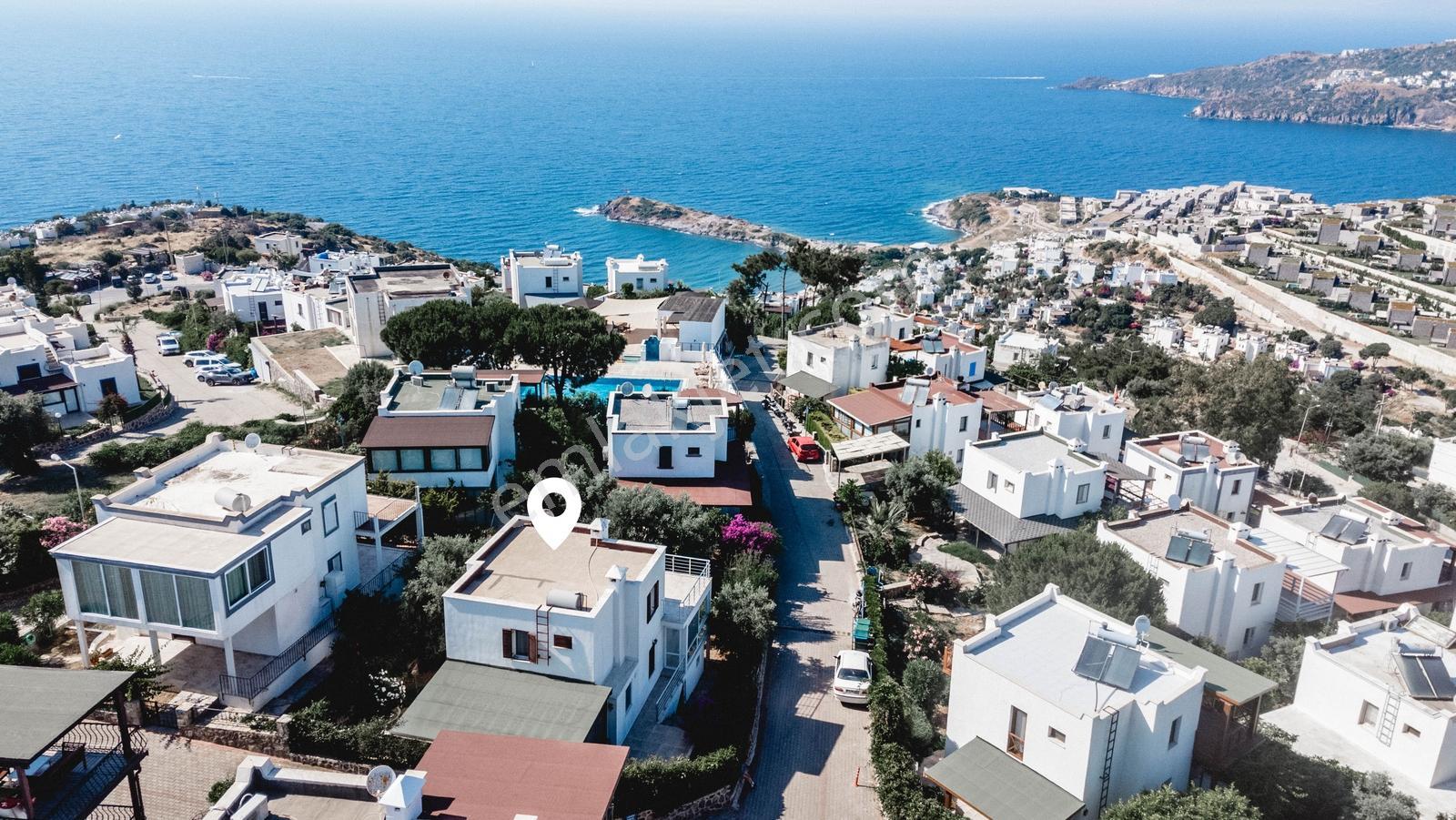 Bodrum Yalıkavak'ta Bahçeli Müstakil Villa | Plajlı Site
