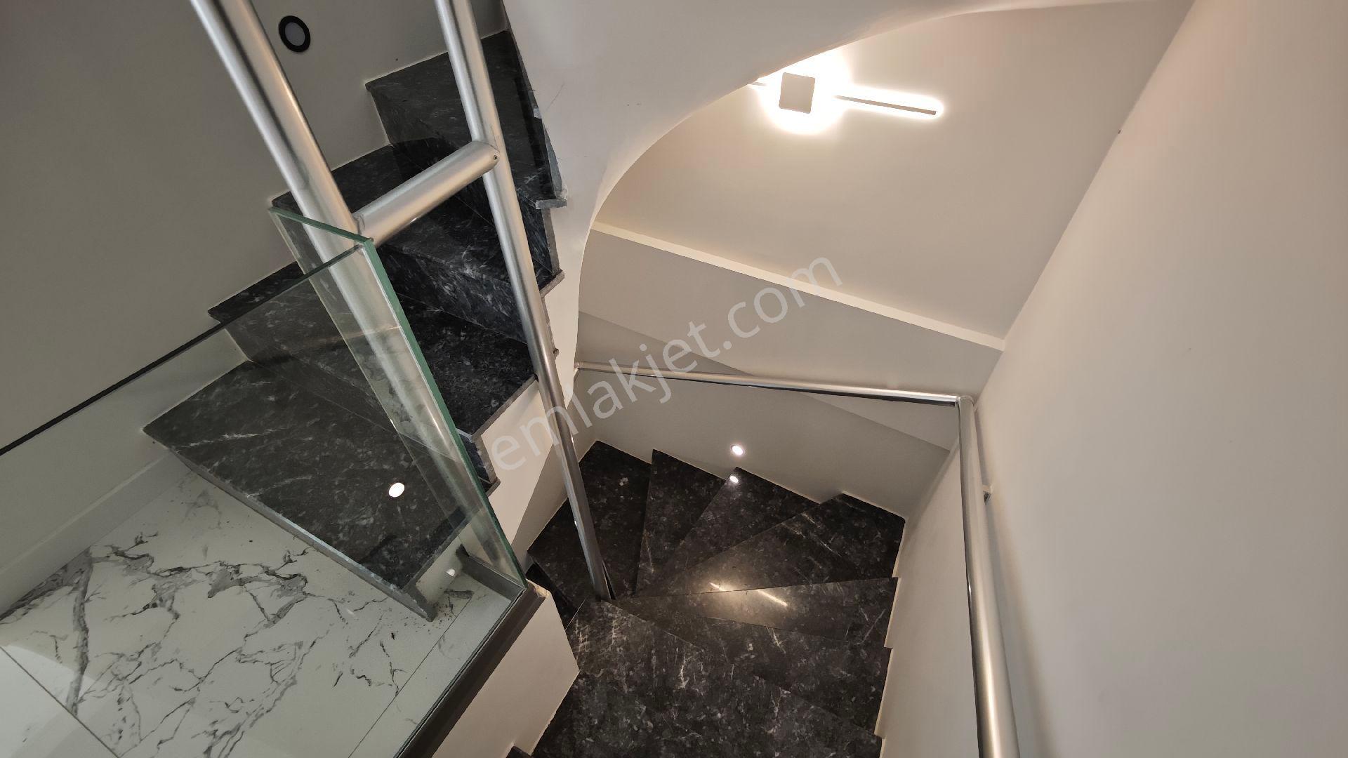 Urla İçmeler Mh Satılık 4+1 Tam Müstakil Akıllı Villa - Görsel 13