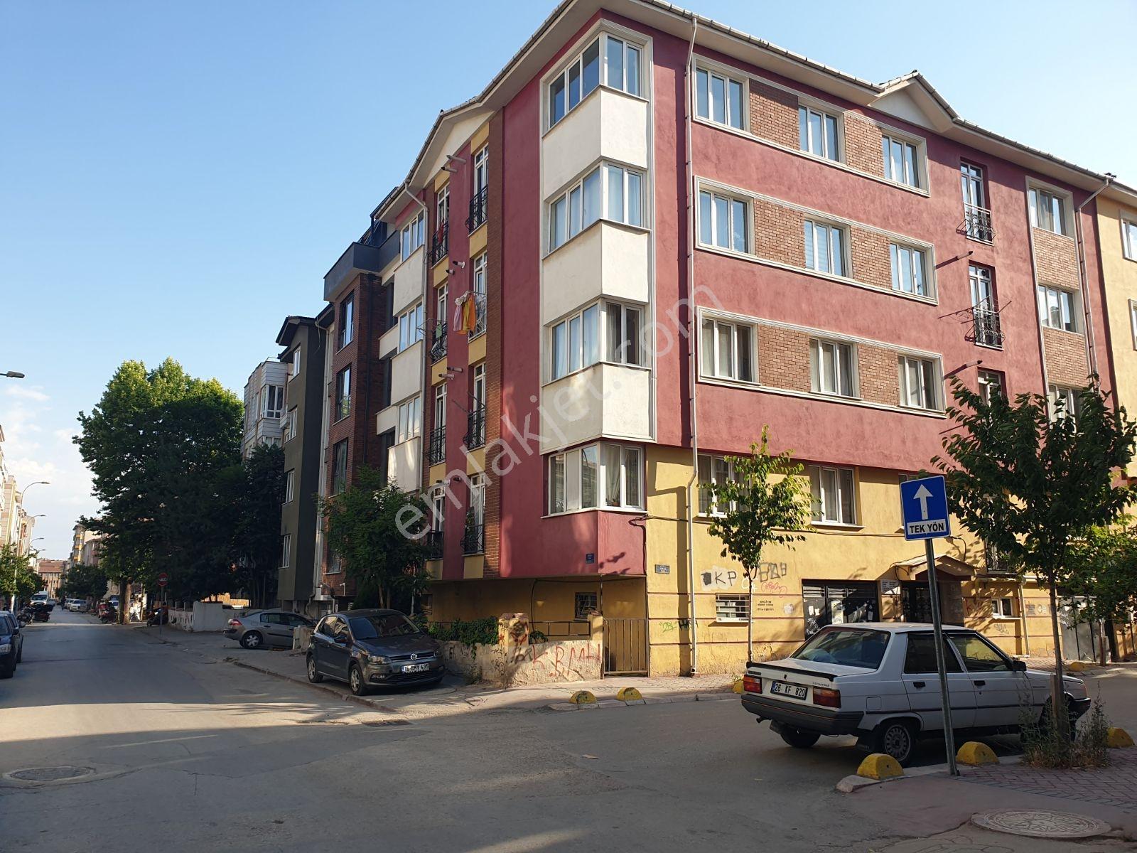Yenibağlar Mh. Akıcı Sokak Eşyalı Kiralık 2+1 Fırsat Daire - Görsel 27