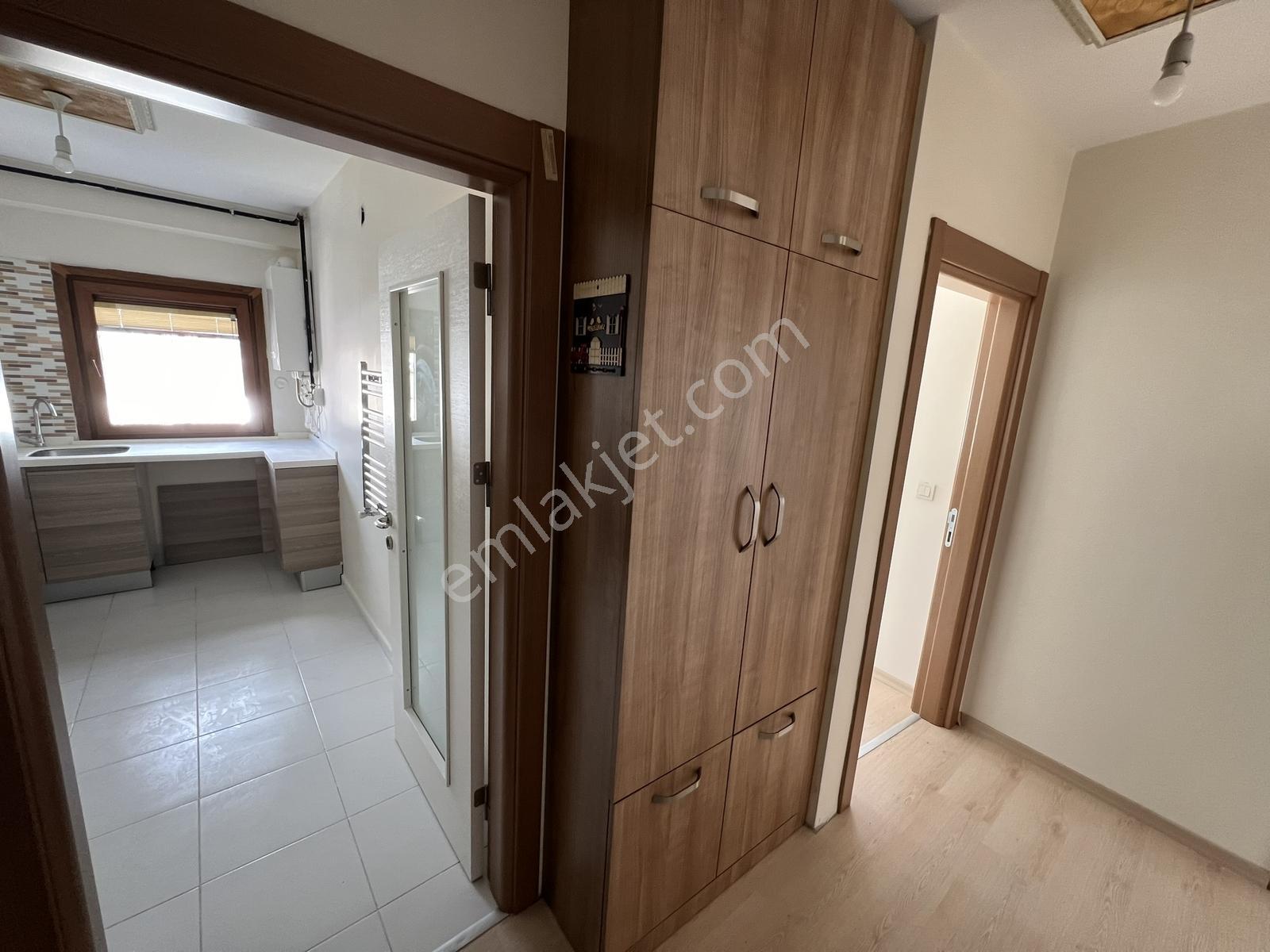 Royalden Metro'ya 3_dk Butik Site Ankastreli-k.garajlı 2+1 8.kat - Görsel 4